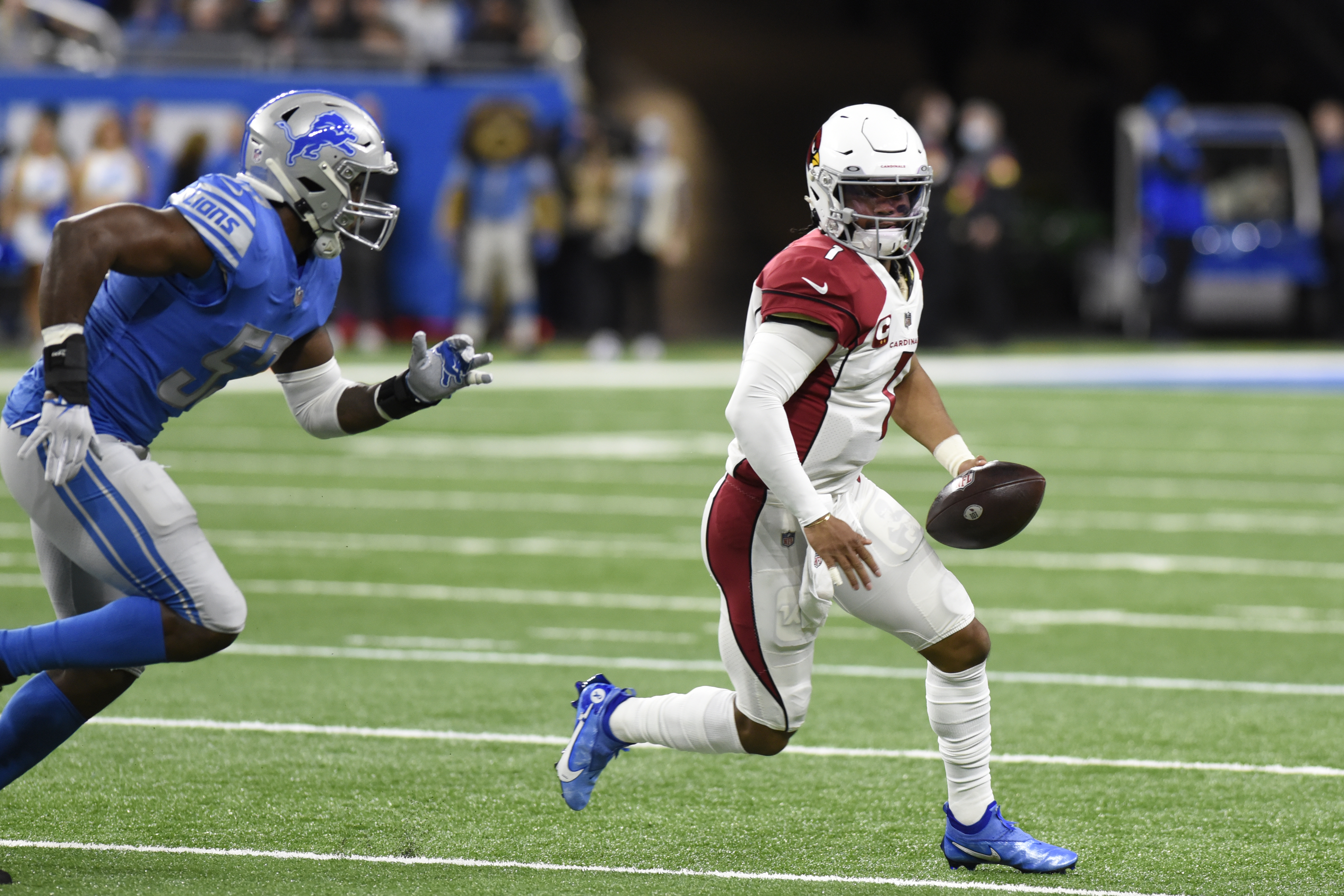 Cards can't clinch, fall to lowly Lions