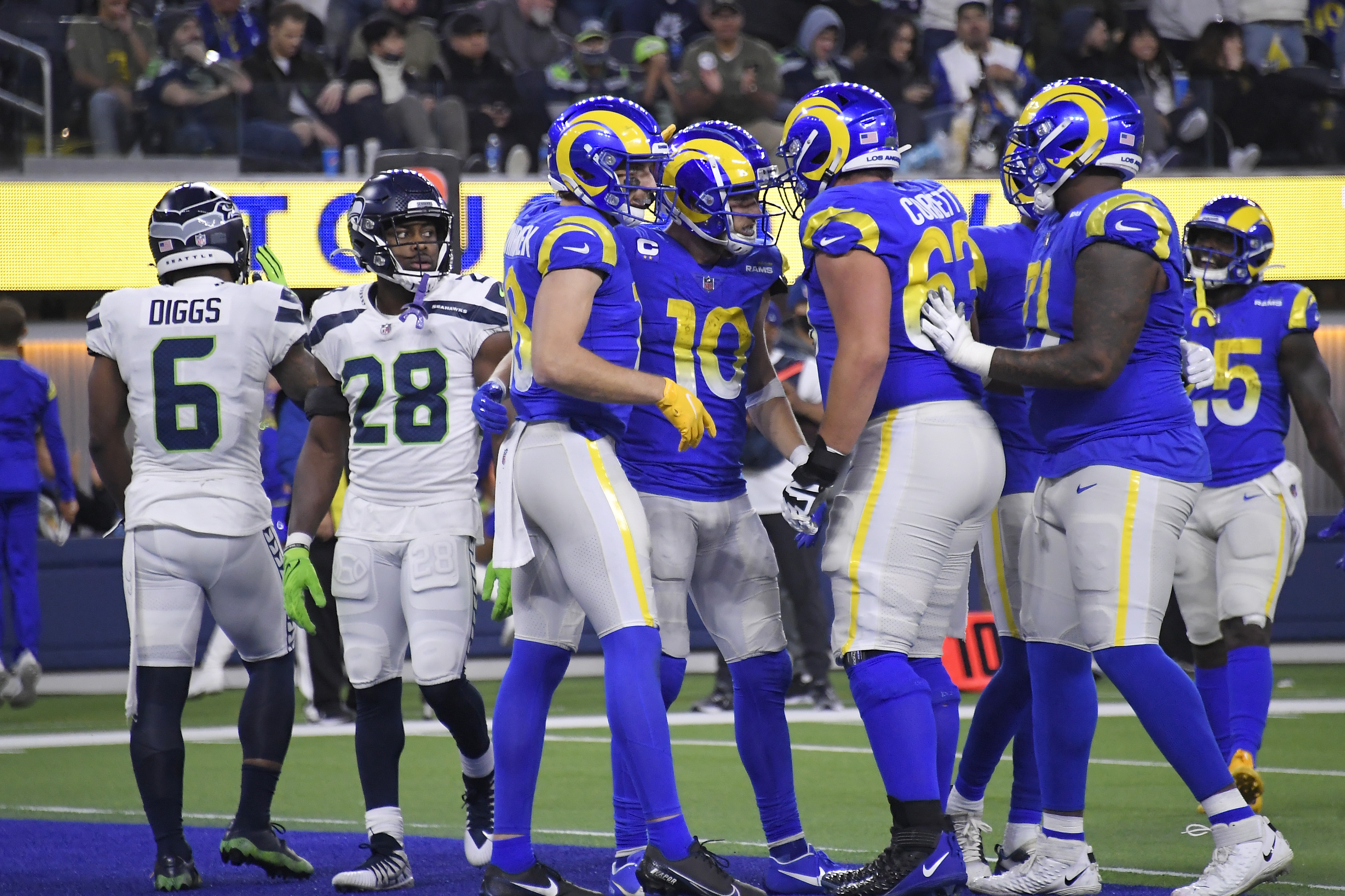 Kupp's 2 touchdowns lift Rams