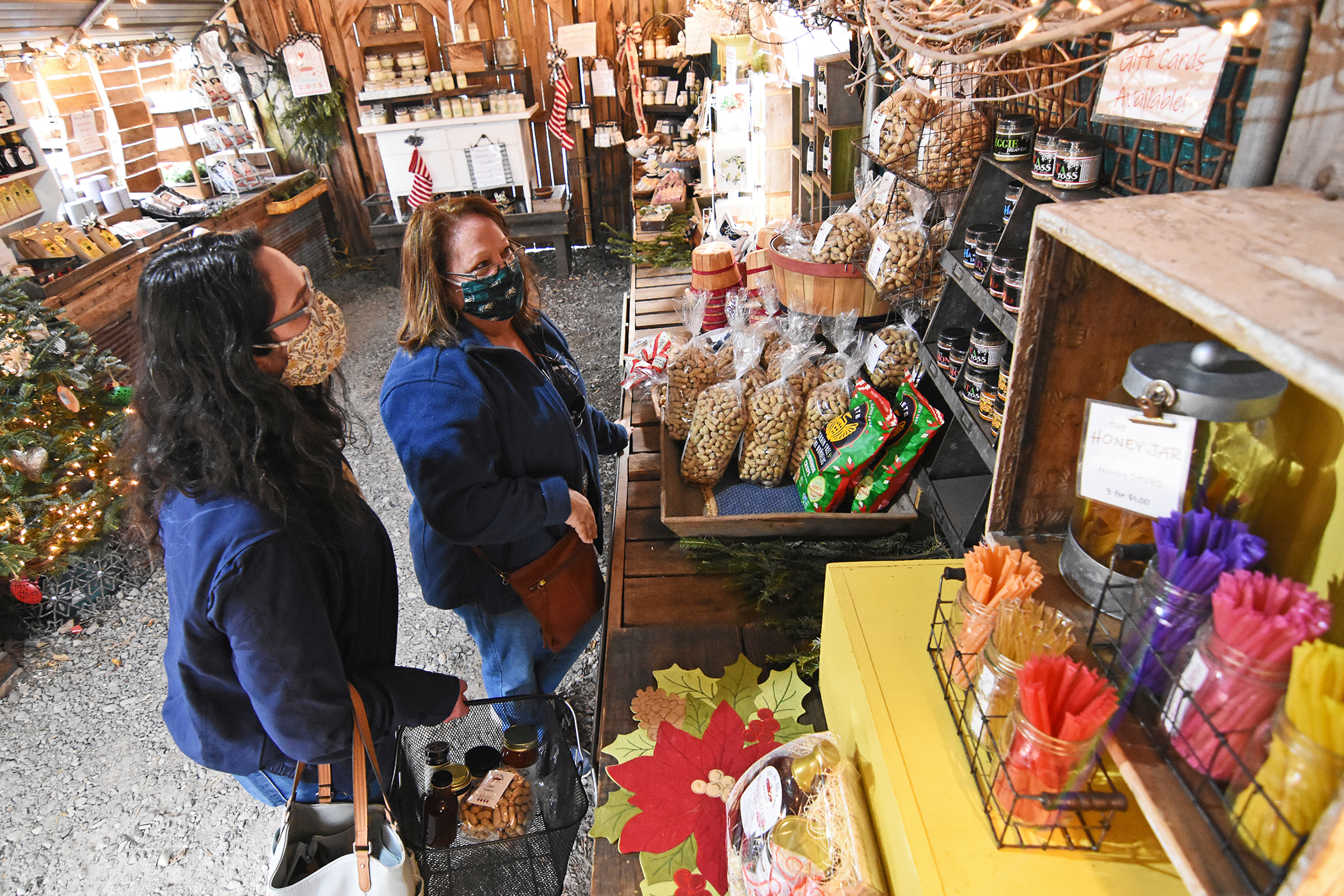 Last-minute shopping wraps up - Vimarsana News