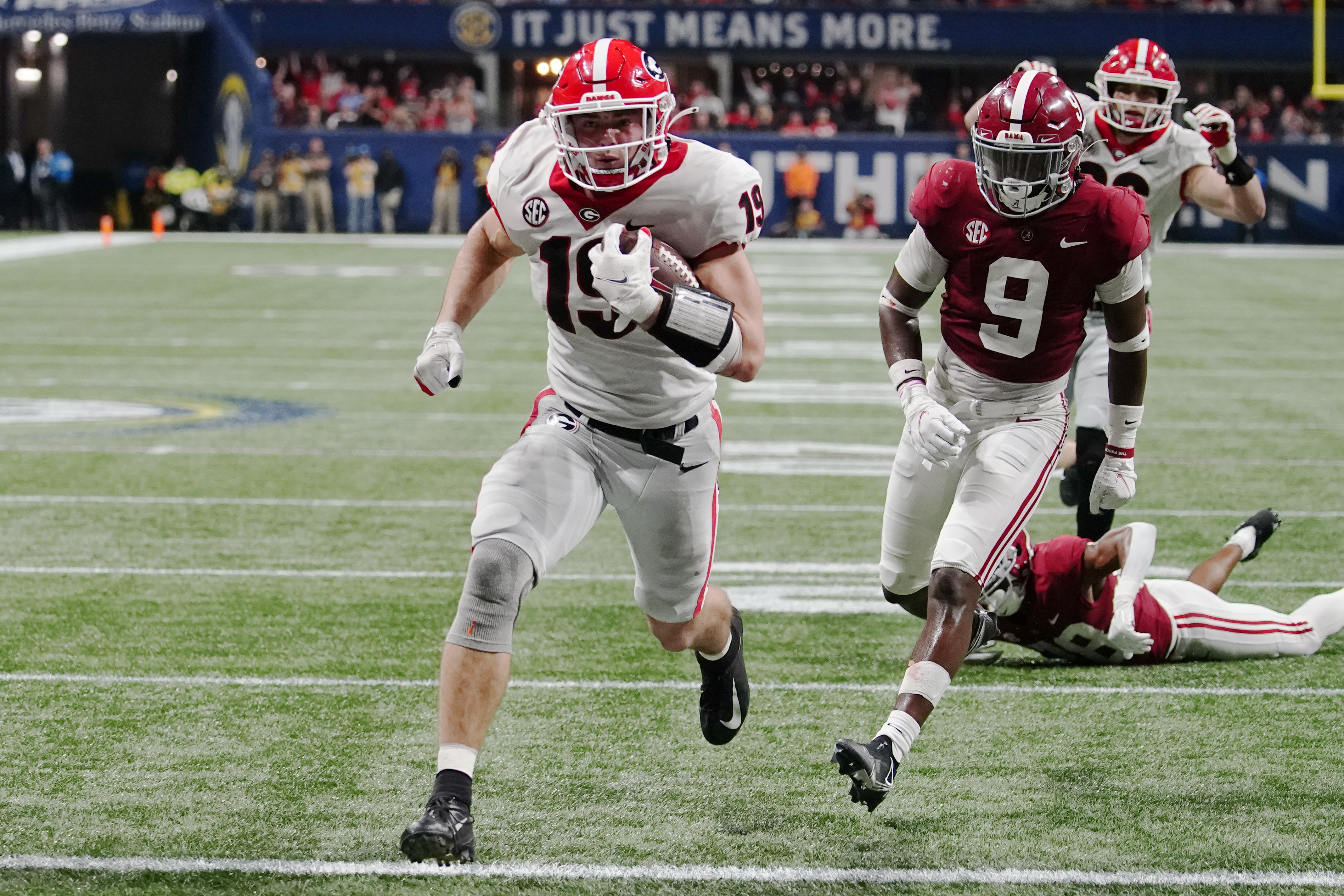 Georgia Bulldogs Tight End Brock Bowers' Potential to Become the