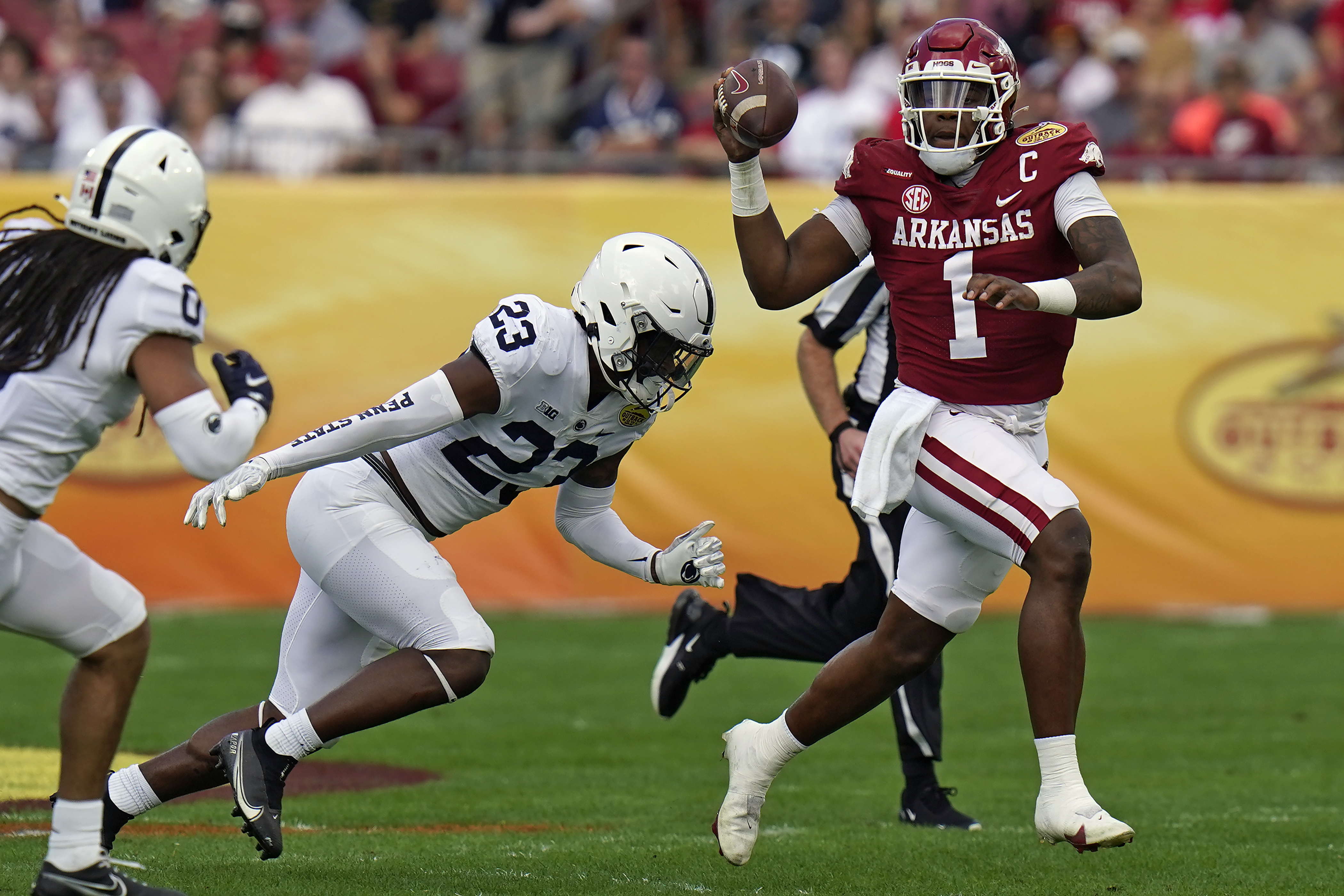 Jefferson leads No. 22 Arkansas over Penn State, 24-10 - Vimarsana News