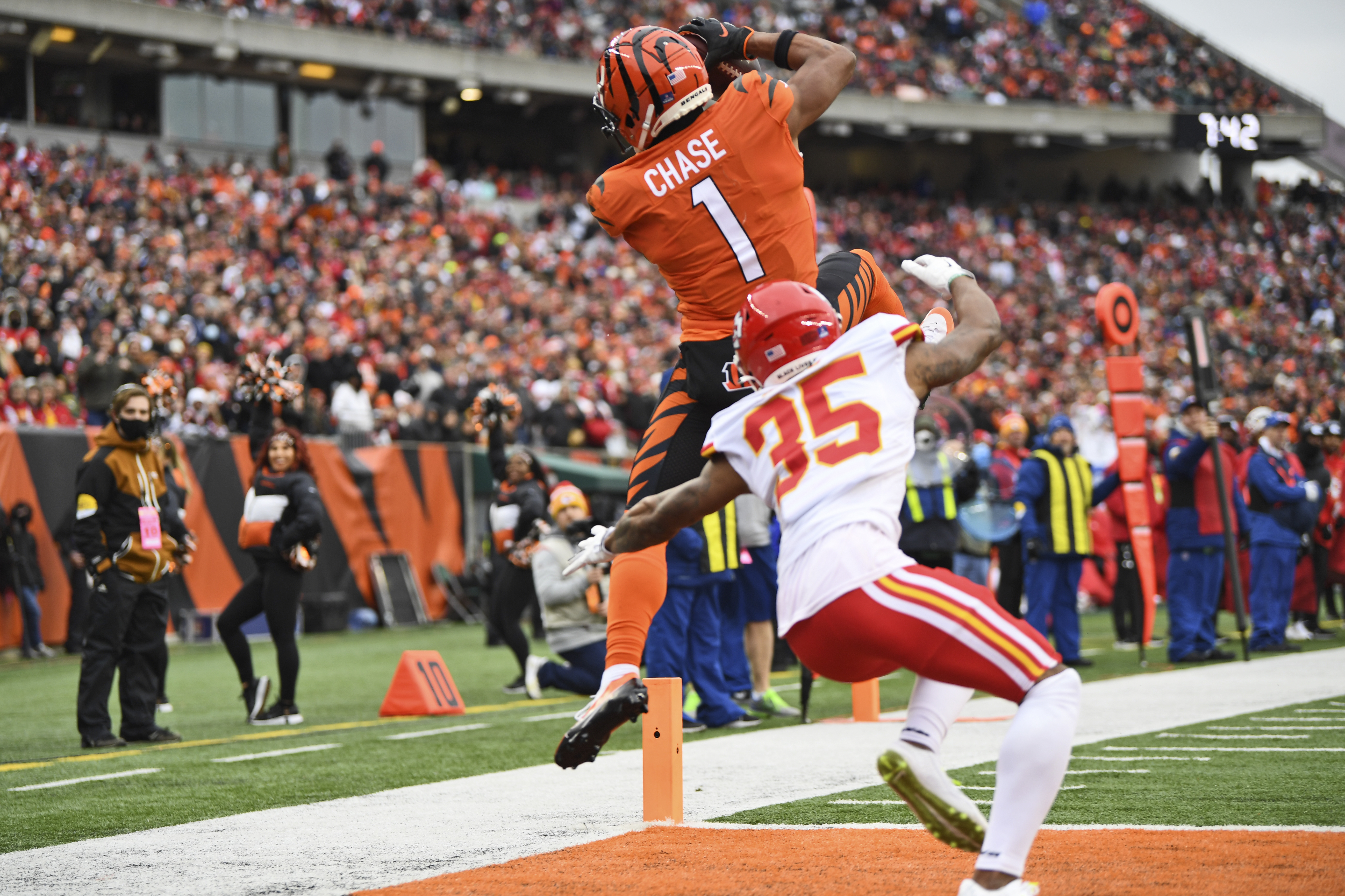 Bengals beat Chiefs, 34-31, stop KC 8-game winning streak