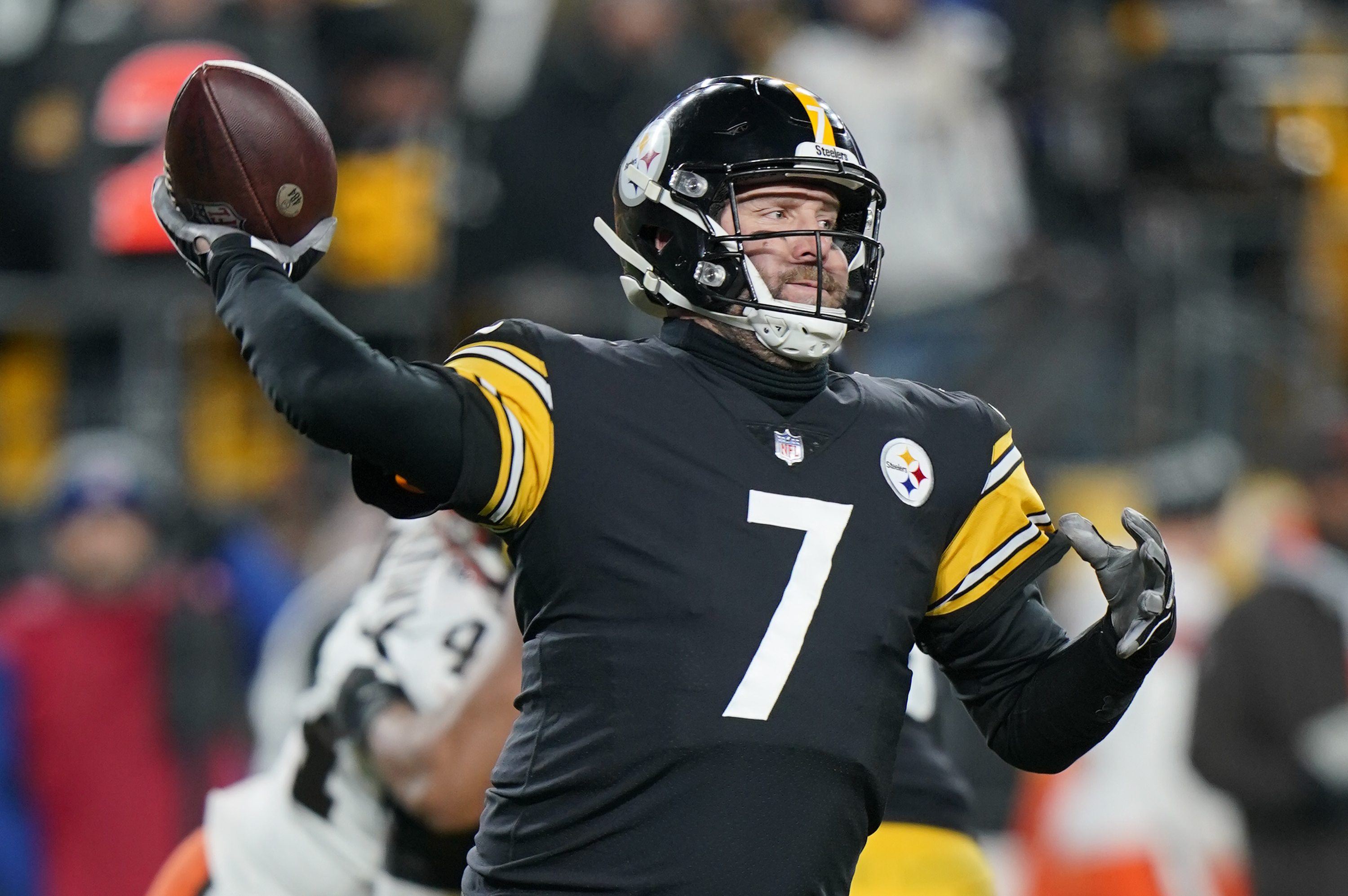 Pittsburgh Steelers outside linebacker T.J. Watt (90) sacks Cleveland Browns  quarterback Baker Mayfield (6) in the second half of an NFL football game,  Monday, Jan. 3, 2022, in Pittsburgh. (AP Photo/Don Wright