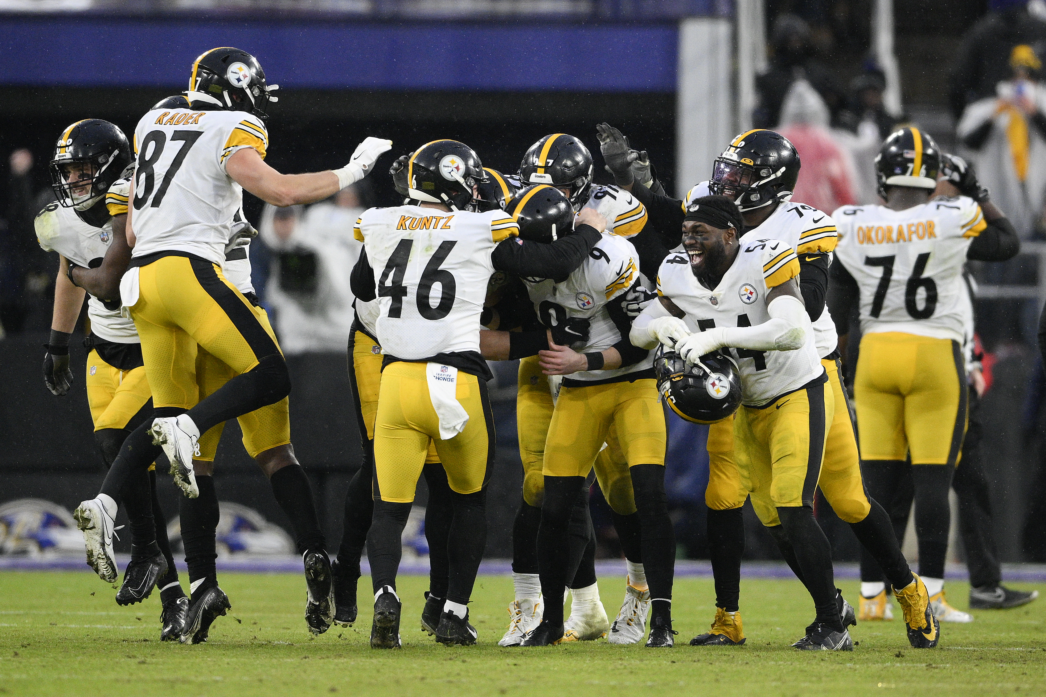 Boswell's field goal lifts Steelers to week 1 win