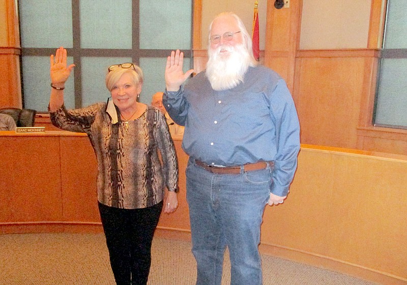 Marc Hayot/Herald-Leader Katie Rennard (left) and Kevin Williams were sworn in as the newest planning commissioners during the meeting on Jan. 11. This will be the first term for both Rennard and Williams. They will replace Jerod Driscoll and Bryan McKenzie.