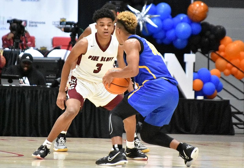 Troy'reon Ramos (3) of Pine Bluff, pictured against Raymond (Miss.) on Dec. 29, 2021, scored 30 points in a win at El Dorado on Tuesday, Jan. 11, 2022. (Pine Bluff Commercial/I.C. Murrell)