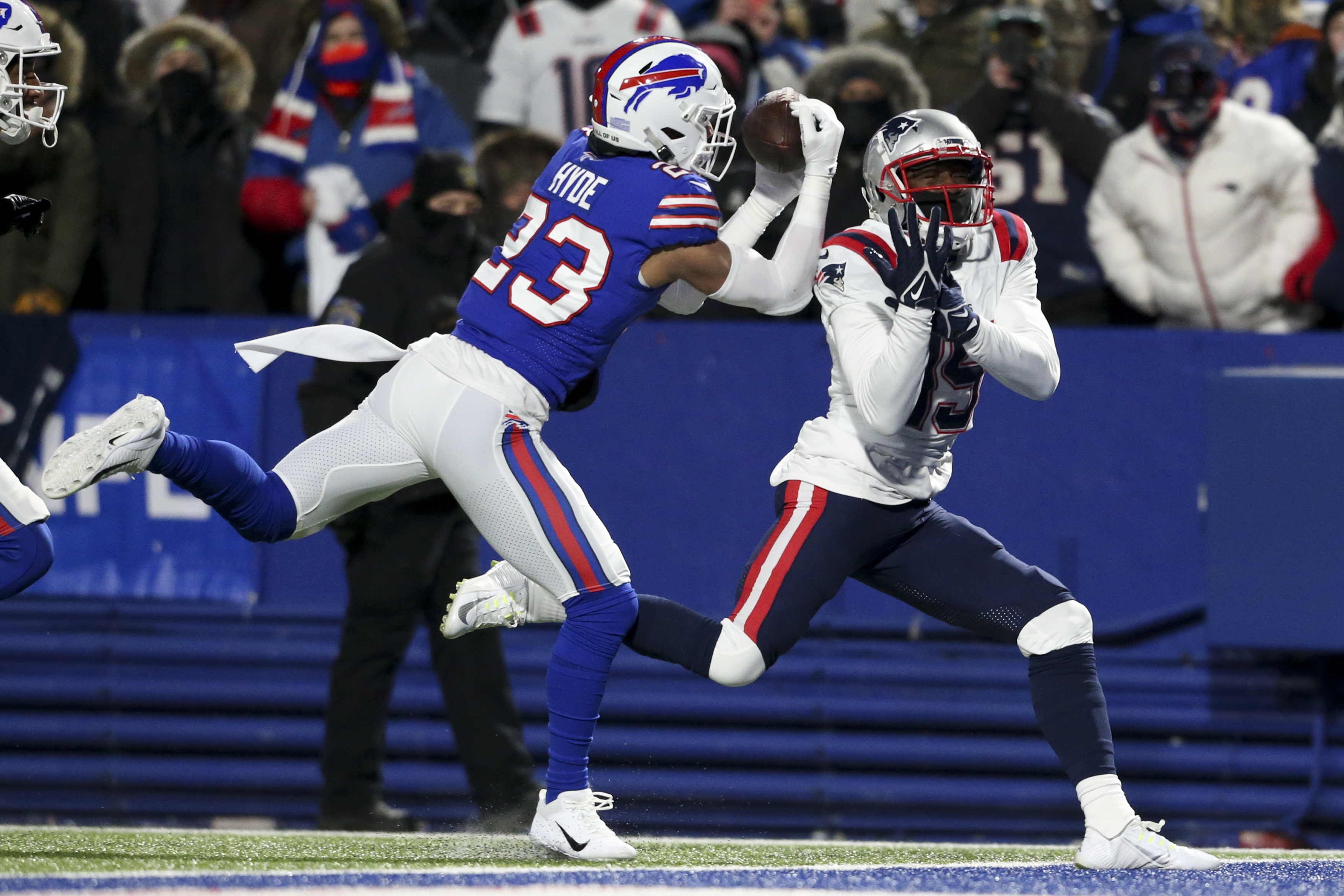 Buffalo rolls; Allen tosses 5 TDs