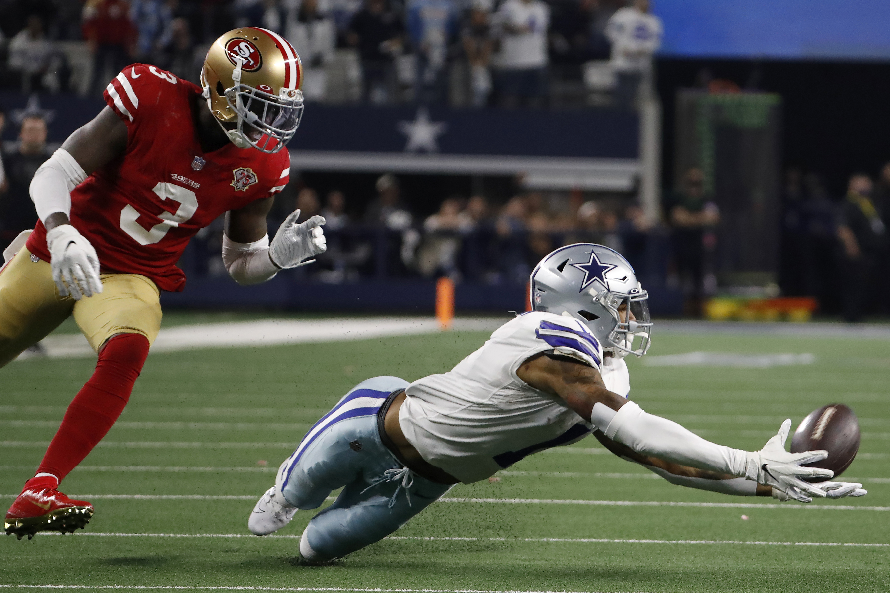 49ers avoid fourth quarter collapse, hang on to beat Cowboys