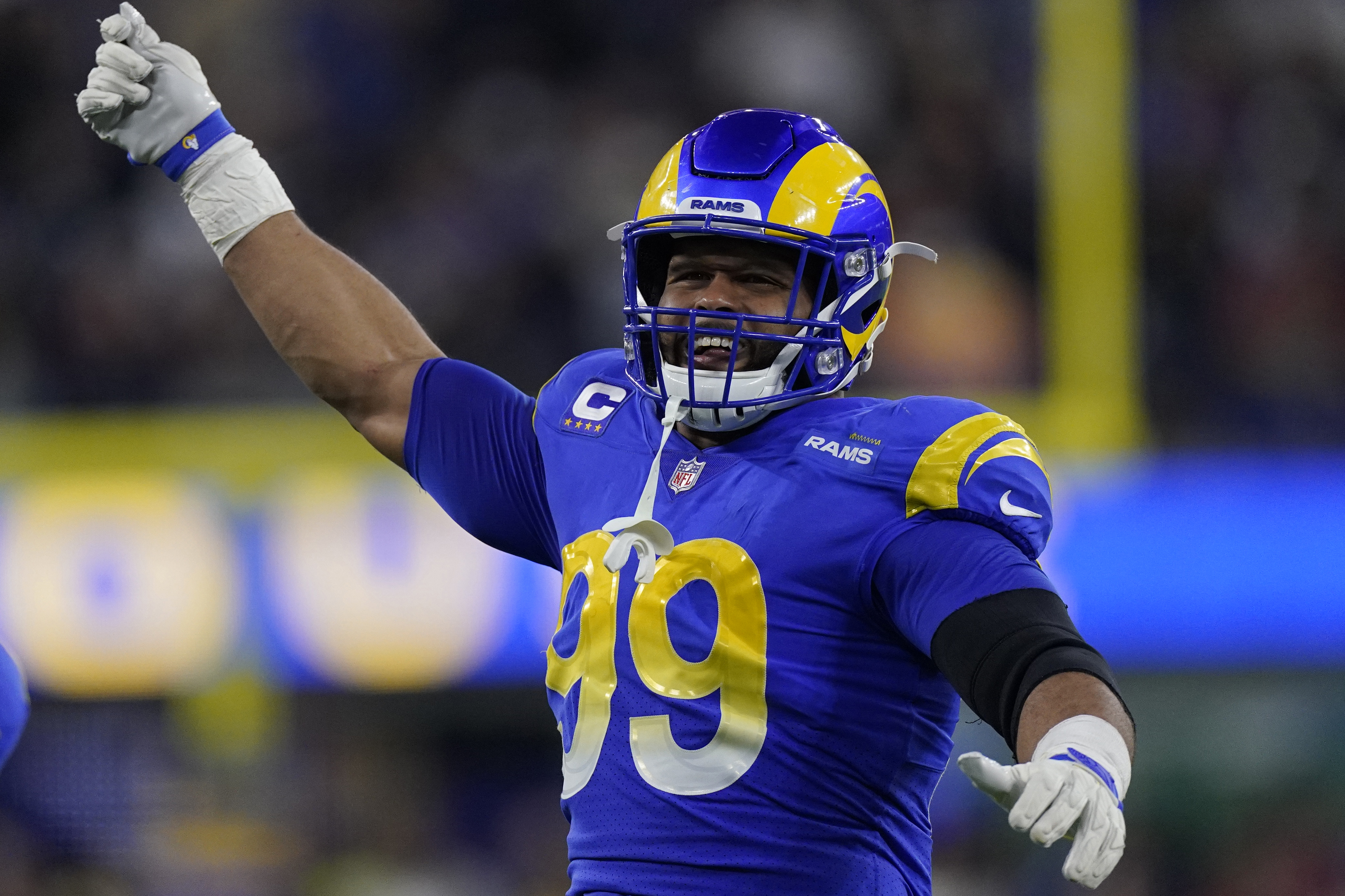 Improving defense propels LA Rams onward to Tampa Bay