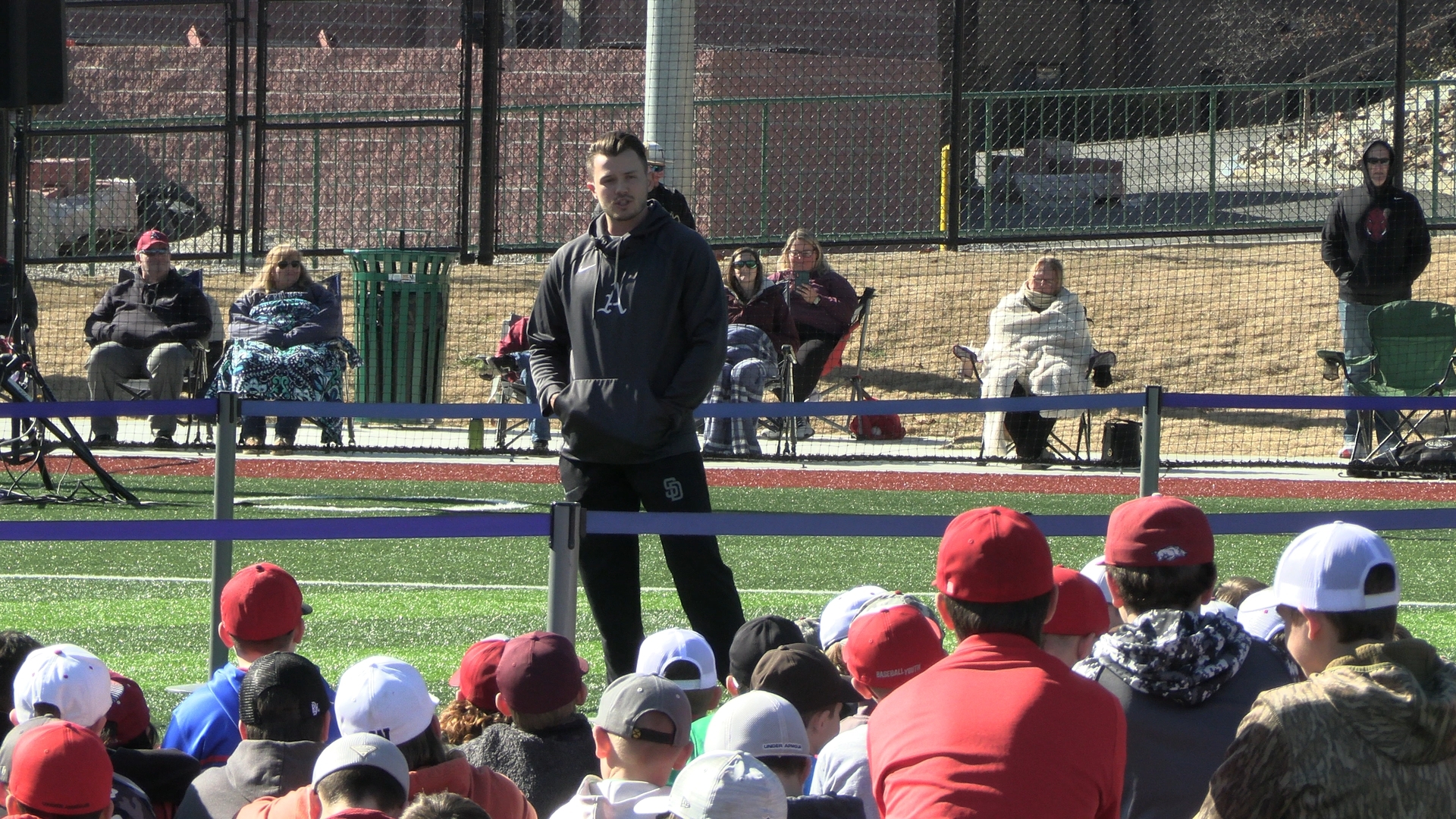 WATCH: Former Hogs ace speaks at Majestic Park