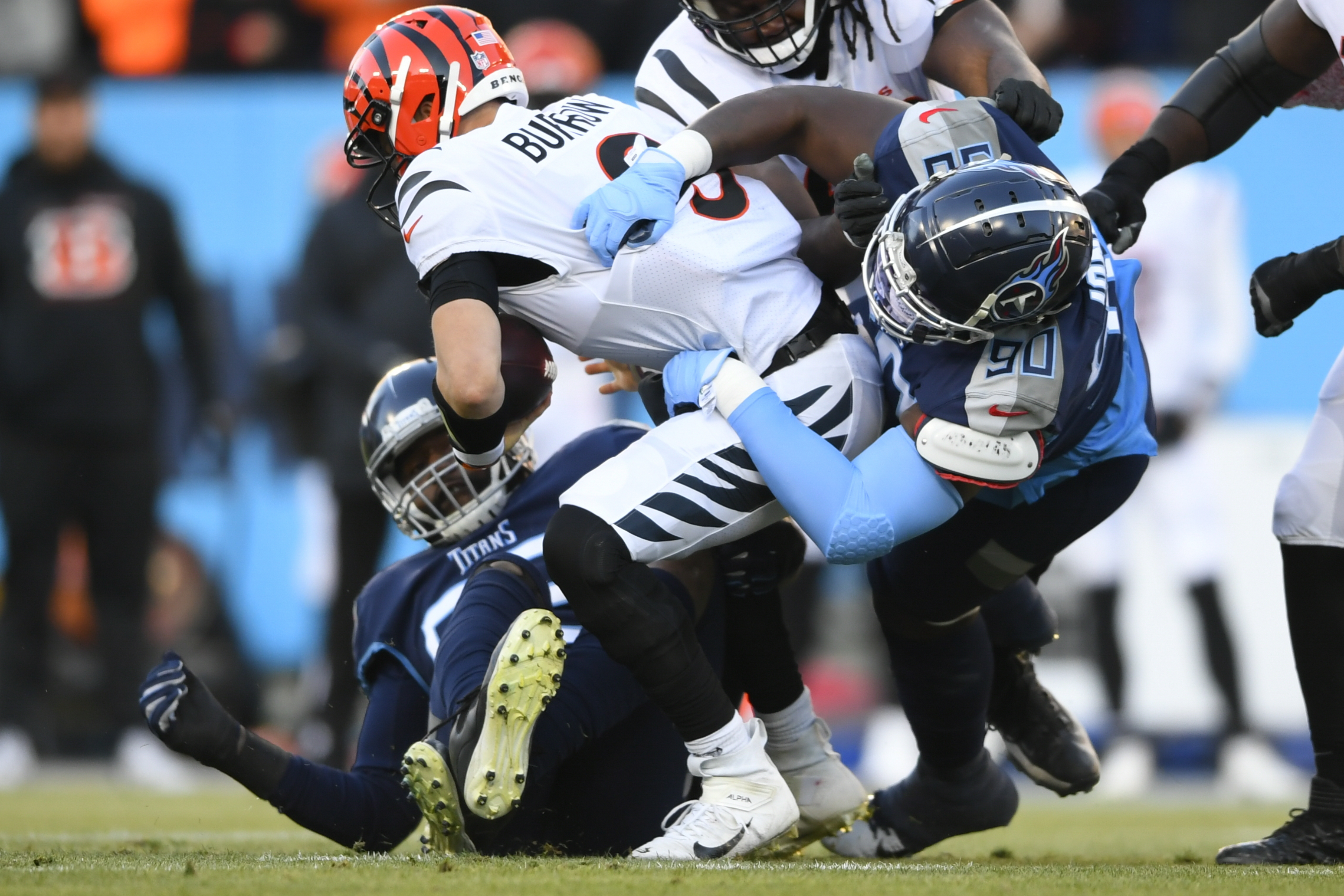 Bengals boot out top-seeded Titans