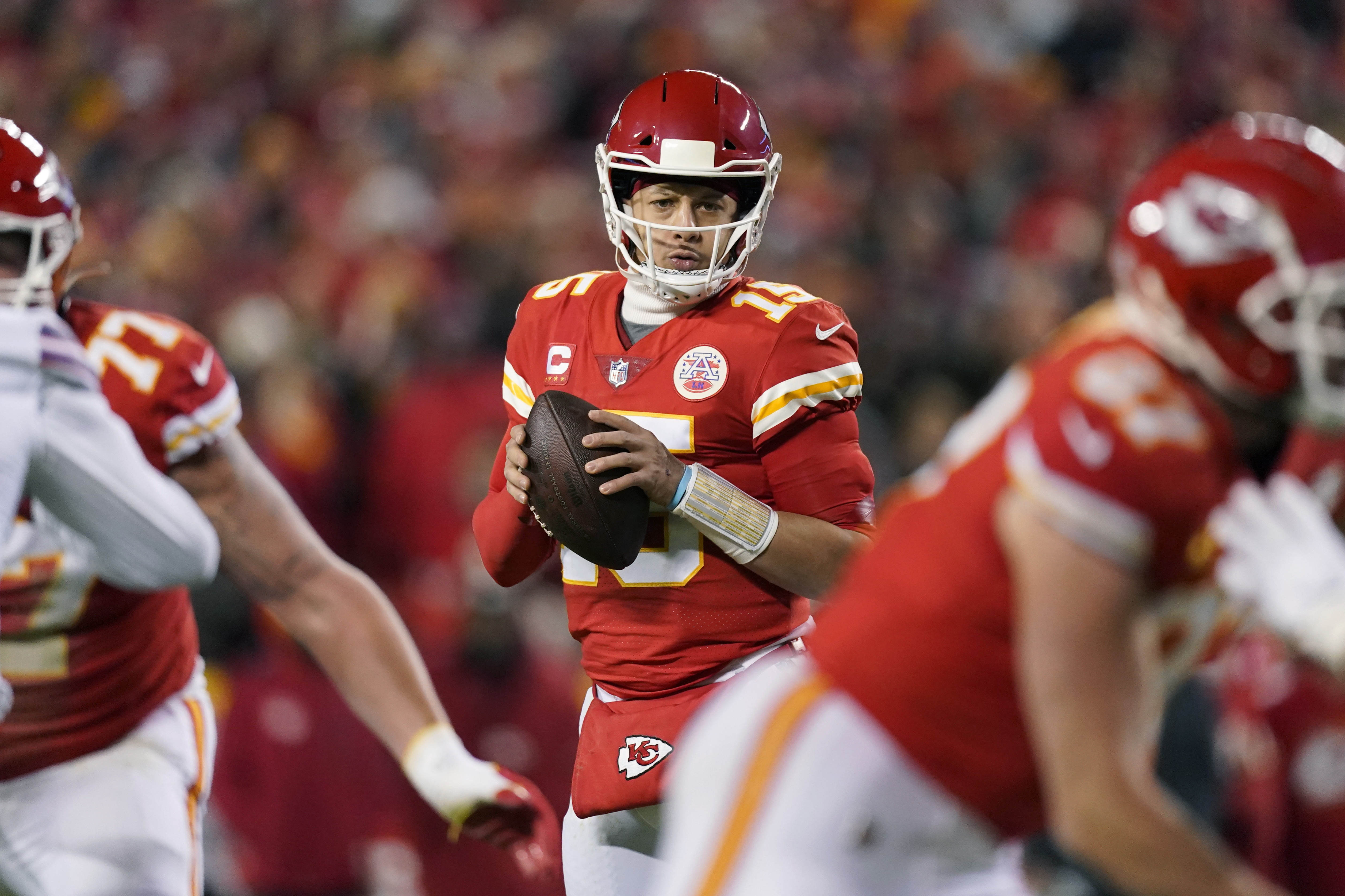 Mahomes to Kelce caps sizzling finish