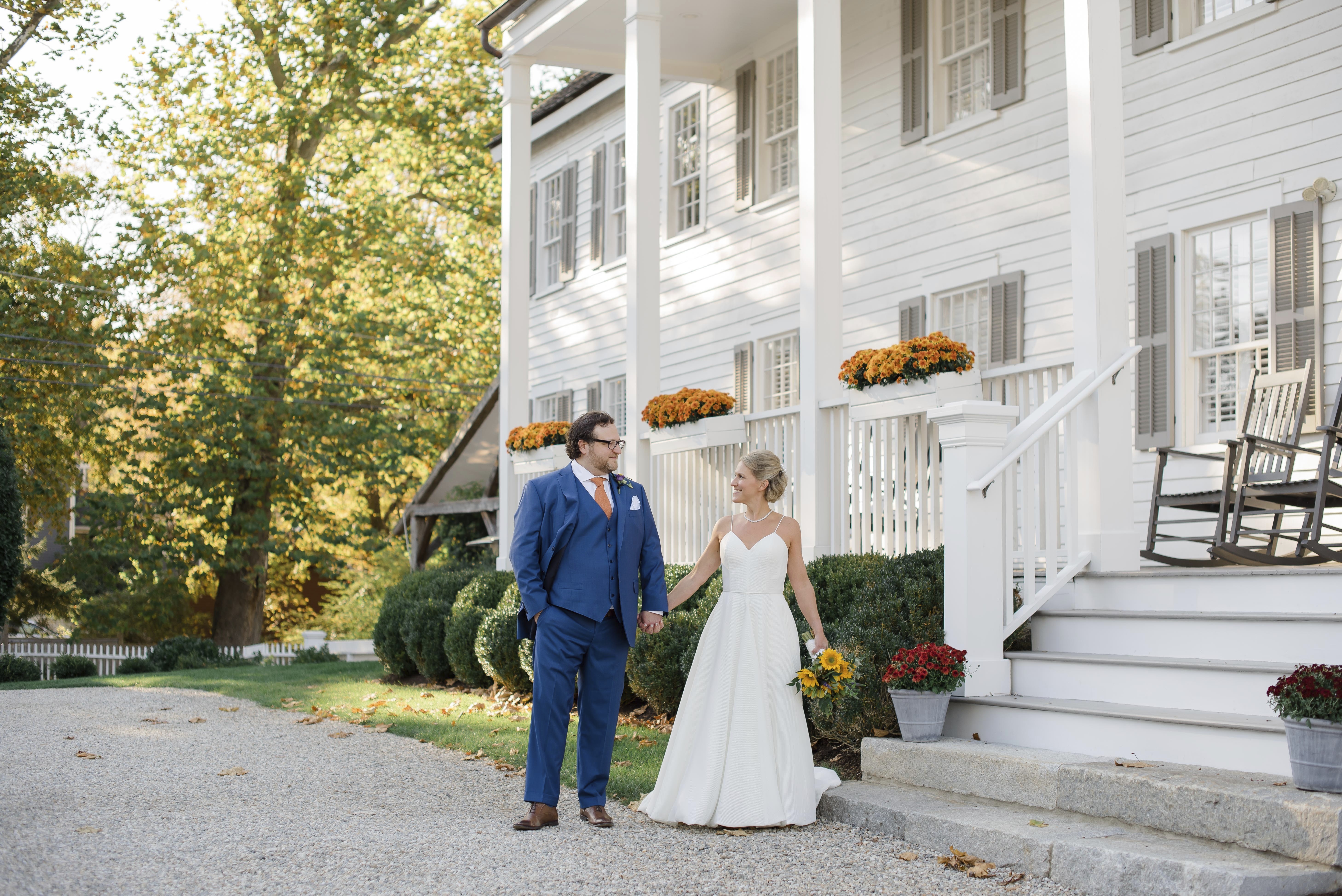 So long, Saturdays: More couples embrace weekday weddings - Vimarsana News