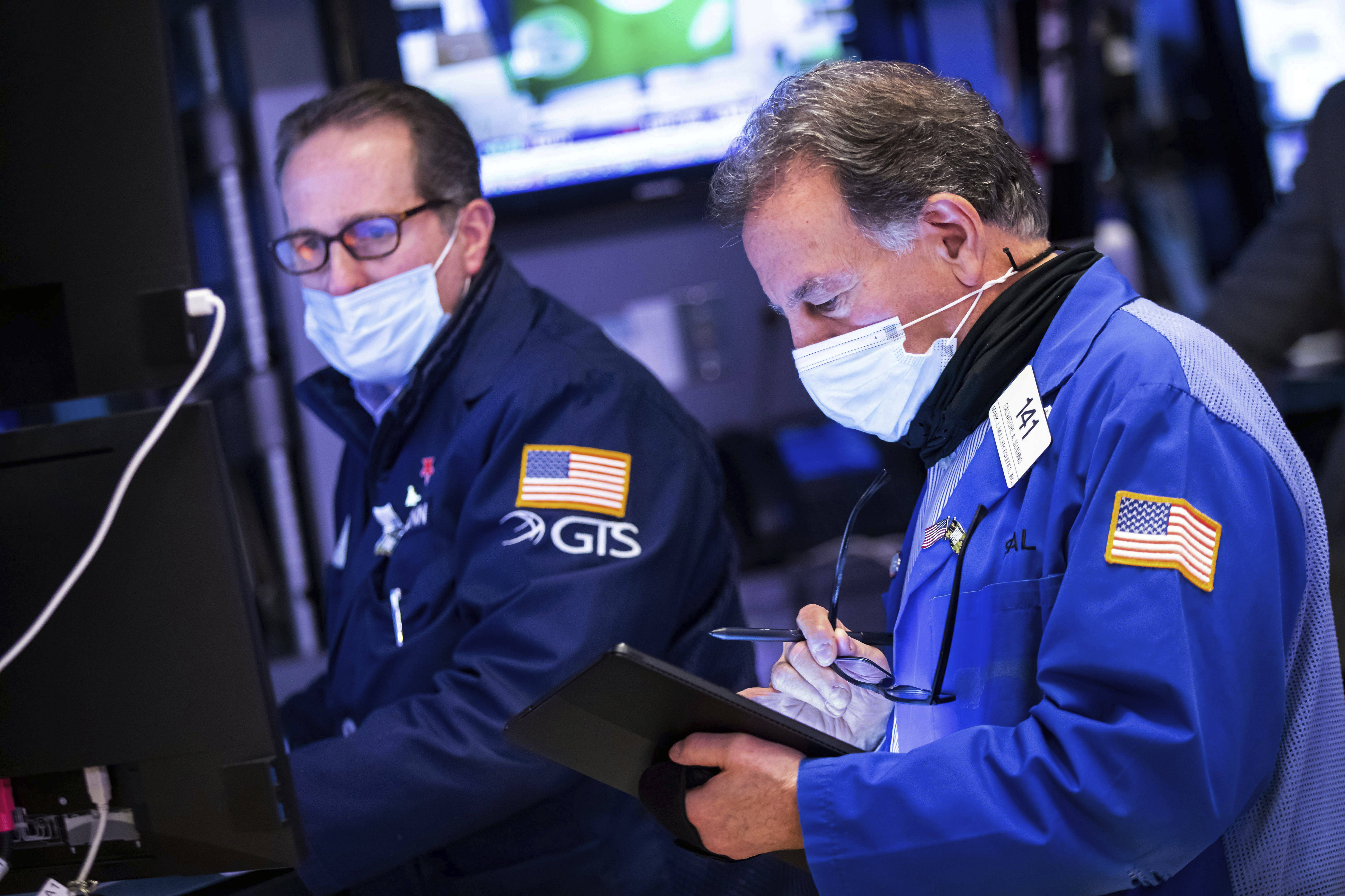 U.S. stocks finish session down as early rally fades - Vimarsana News