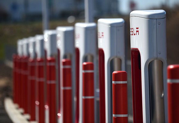 Statehouses focusing on infrastructure, incentives for electric vehicles - Vimarsana News