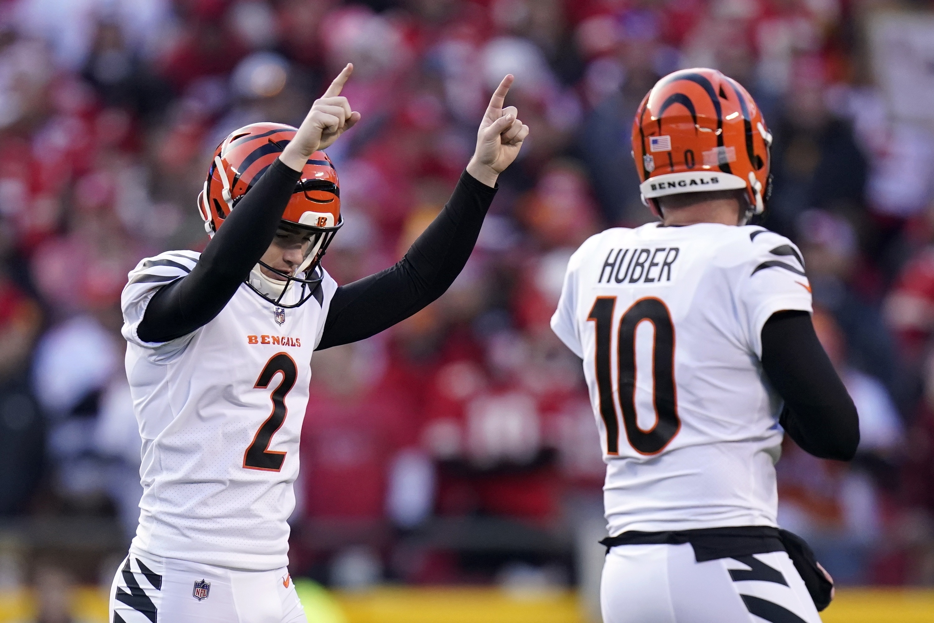 Super matchup set: Burrow's Bengals dispose of Chiefs