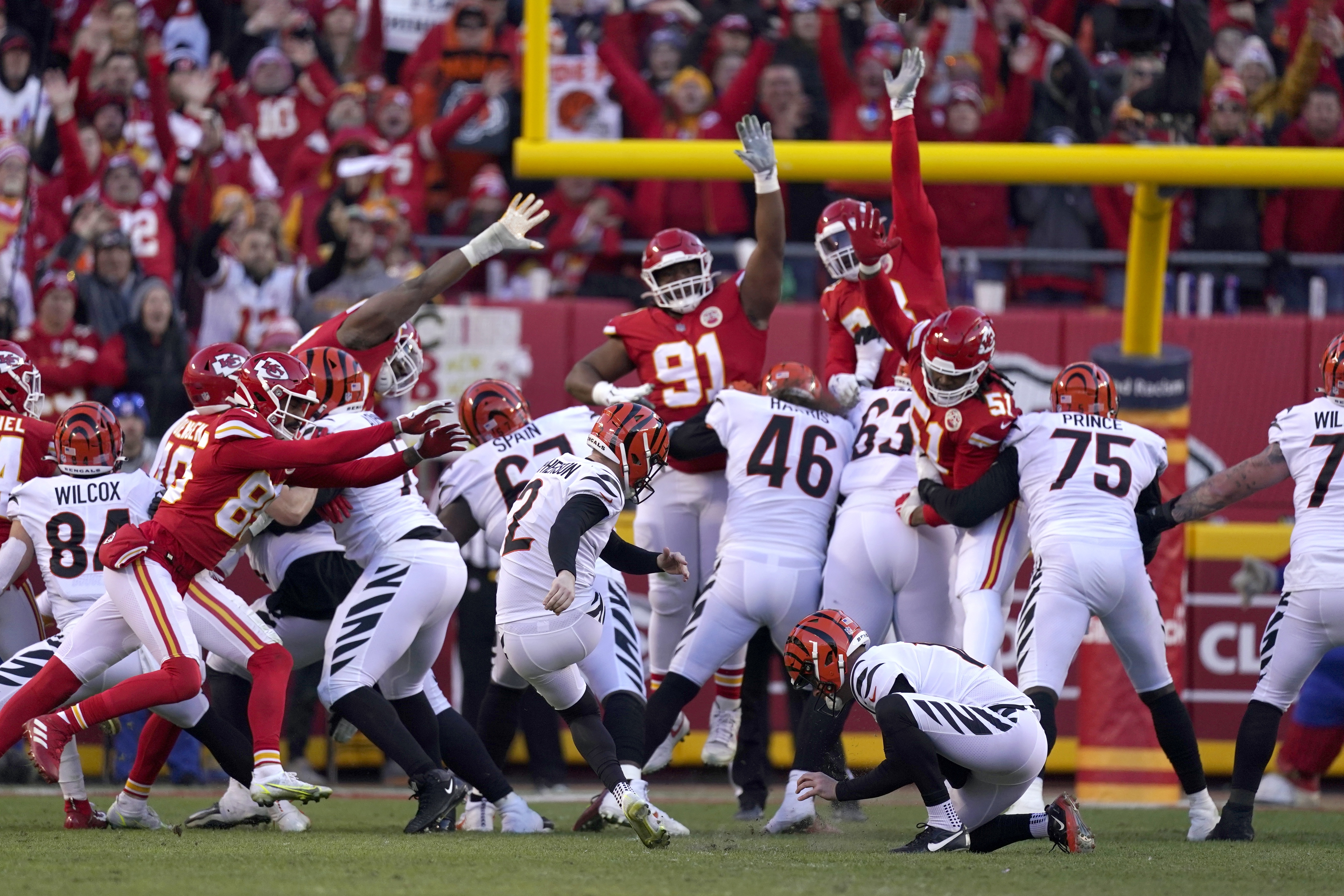 Super matchup set: Burrow's Bengals dispose of Chiefs