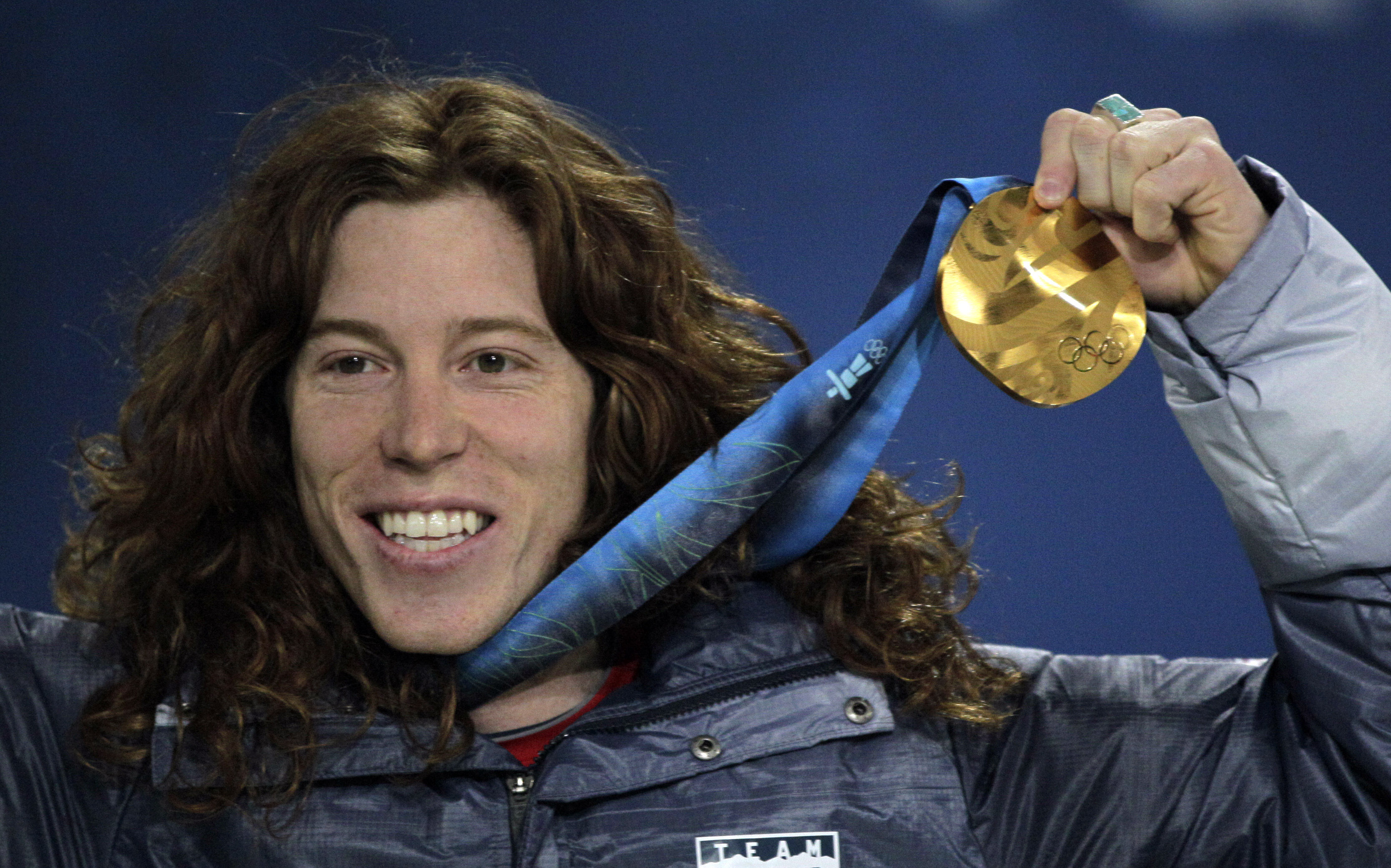 Shaun White amazes in halfpipe at age 10 - Men's Journal