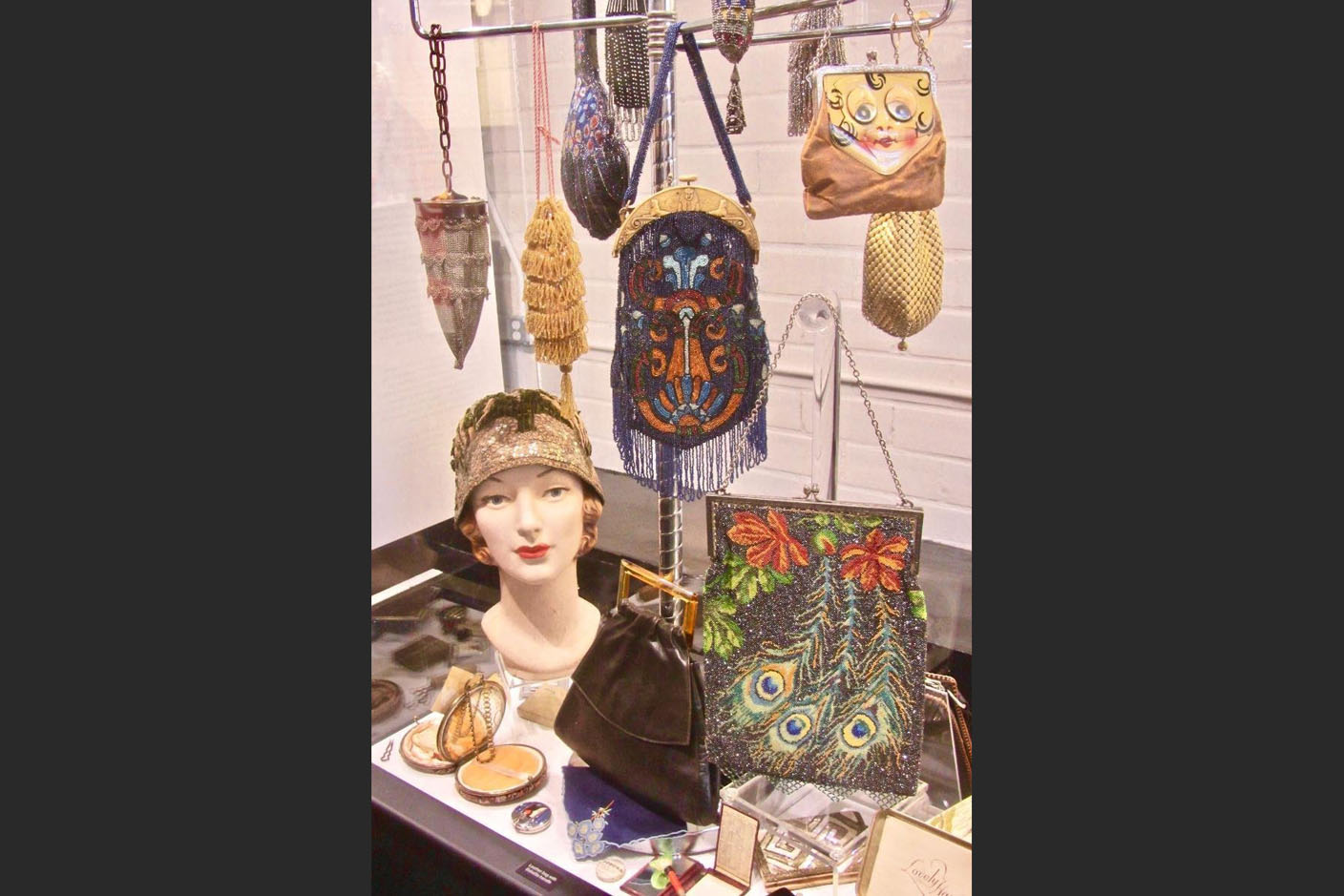 bag and purse museum (127) | bertknot | Flickr
