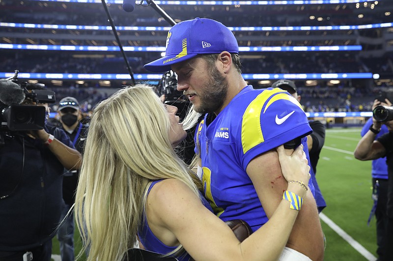 Andrew Whitworth's wife asks Rams fans not to sell tickets to