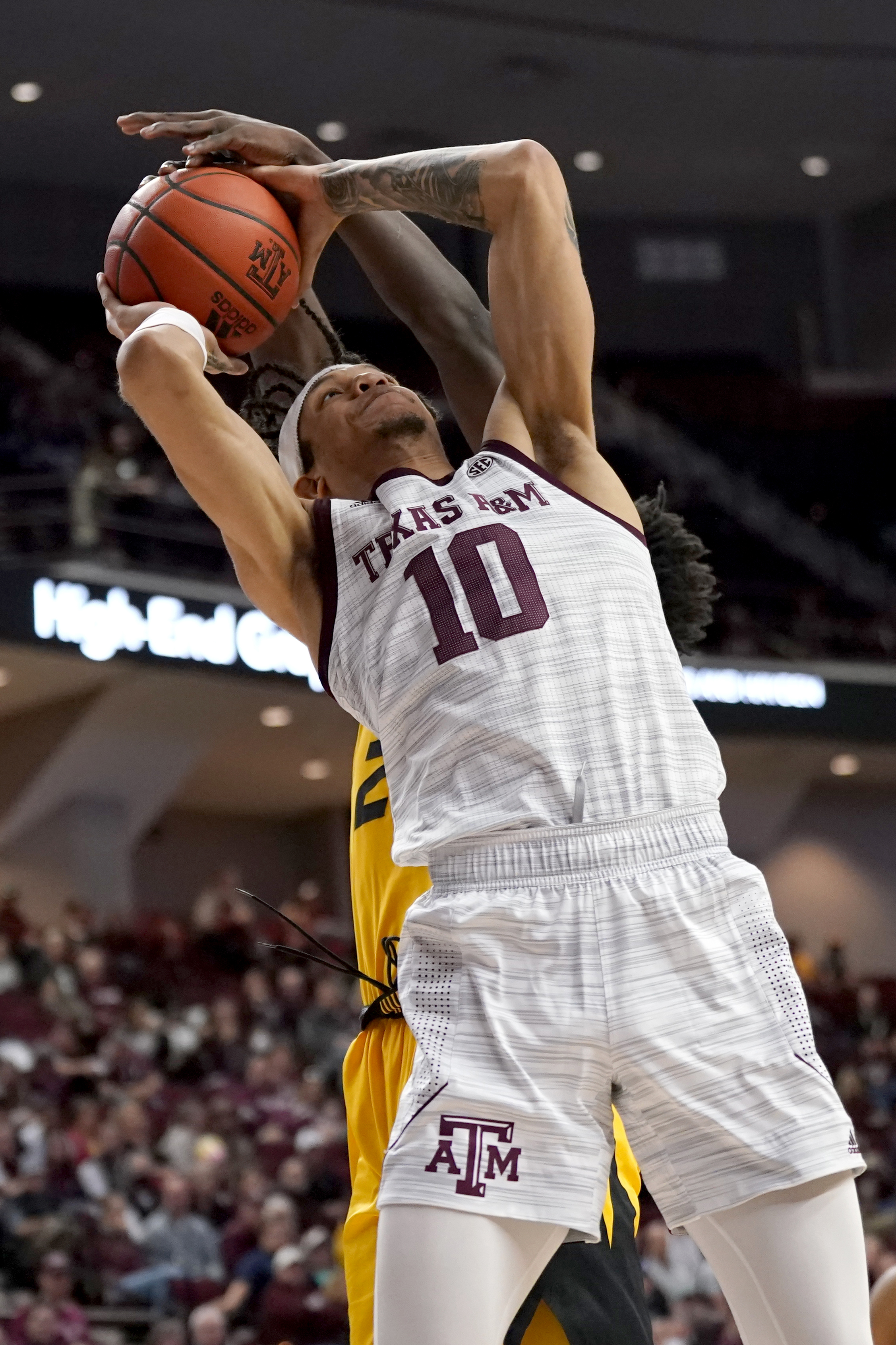 Ethan Henderson - Men's Basketball - Texas A&M Athletics 