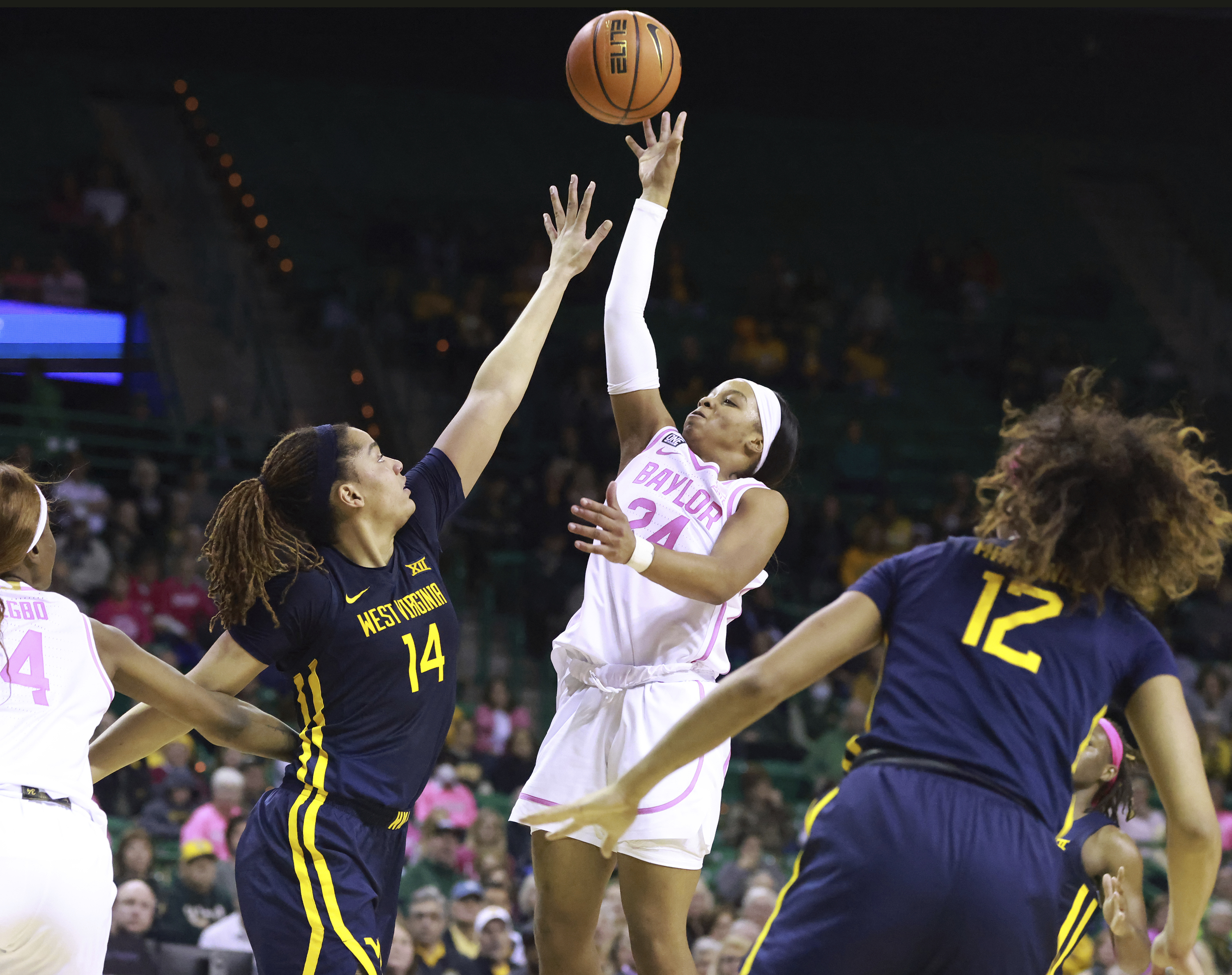 Three-pointers allow Bears to take down Mountaineers - Vimarsana News