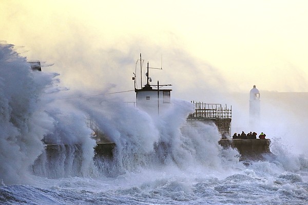 At least 9 more deaths as 2nd major storm hits north Europe - Vimarsana News