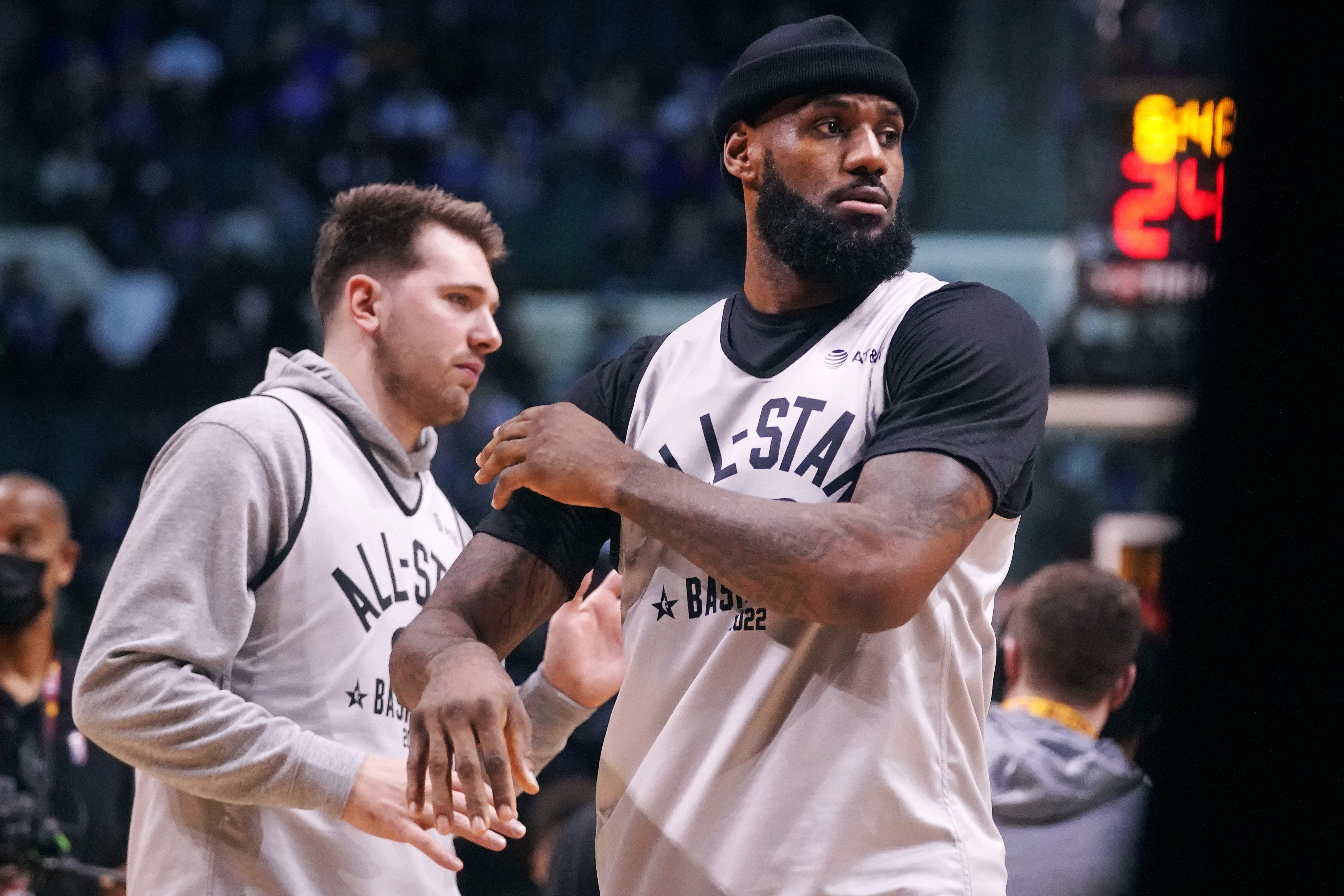 LeBron savors special All-Star trip back to home state