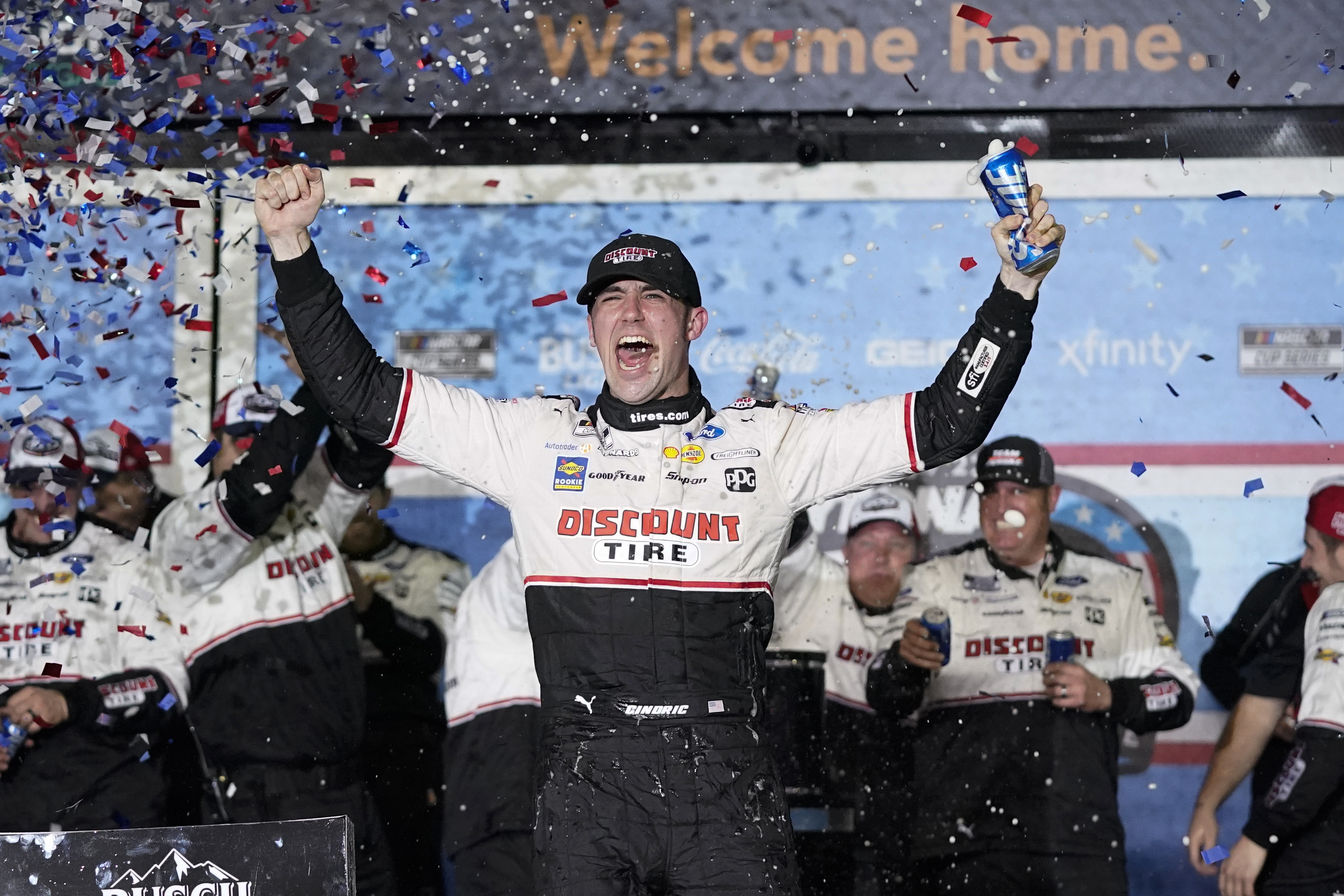 Penske's party; Cindric holds off Wallace at finish to capture Daytona 500 - Vimarsana News