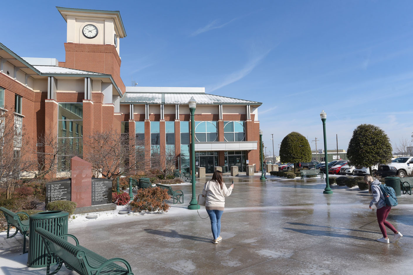 Sebastian County panel approves pay raise for mental health court position - Vimarsana News