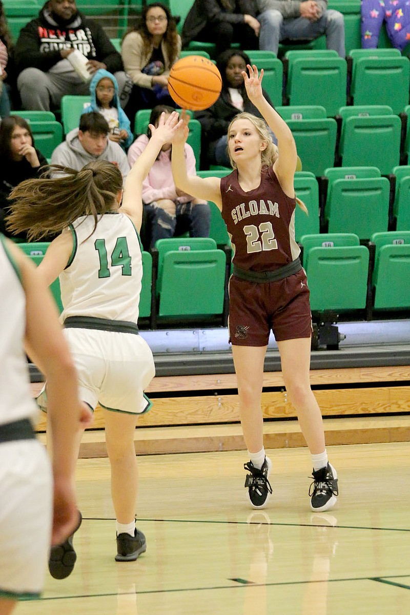 SSHS girls fall at Van Buren | Siloam Springs Herald-Leader