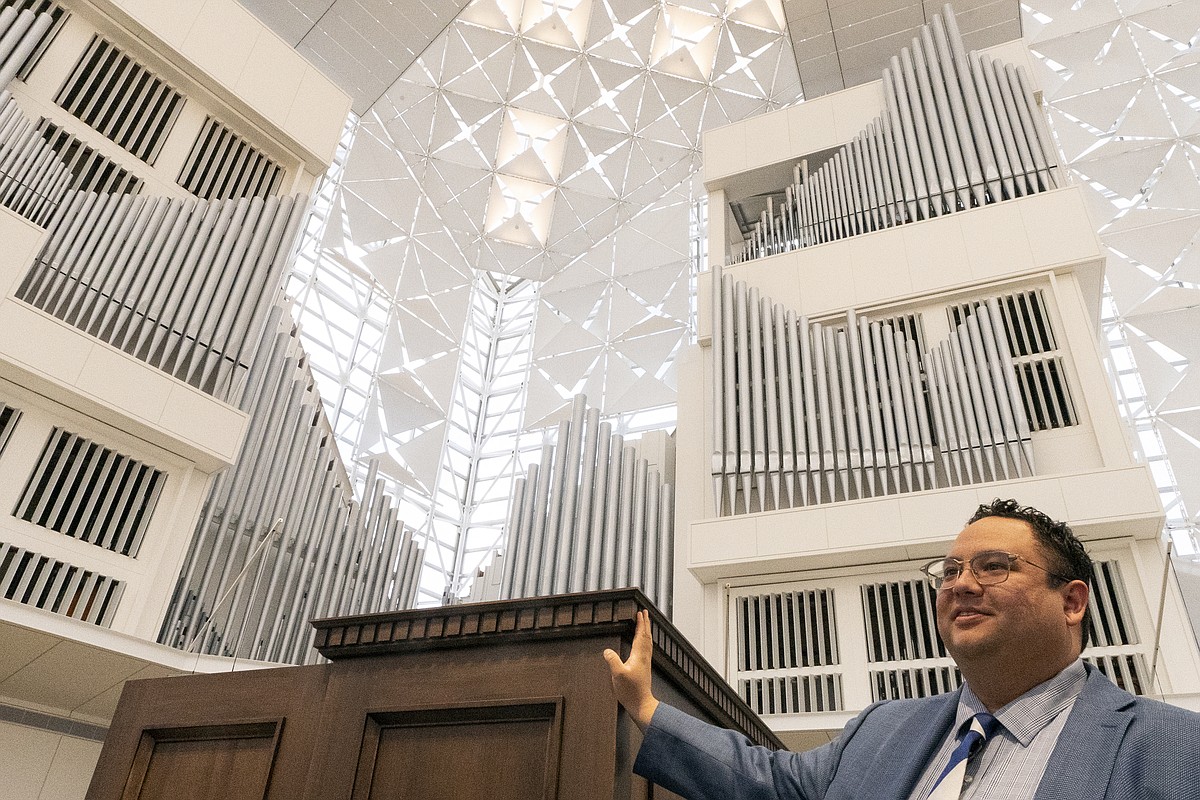Pipe organ made famous on 'Hour of Power' program returns | Hot