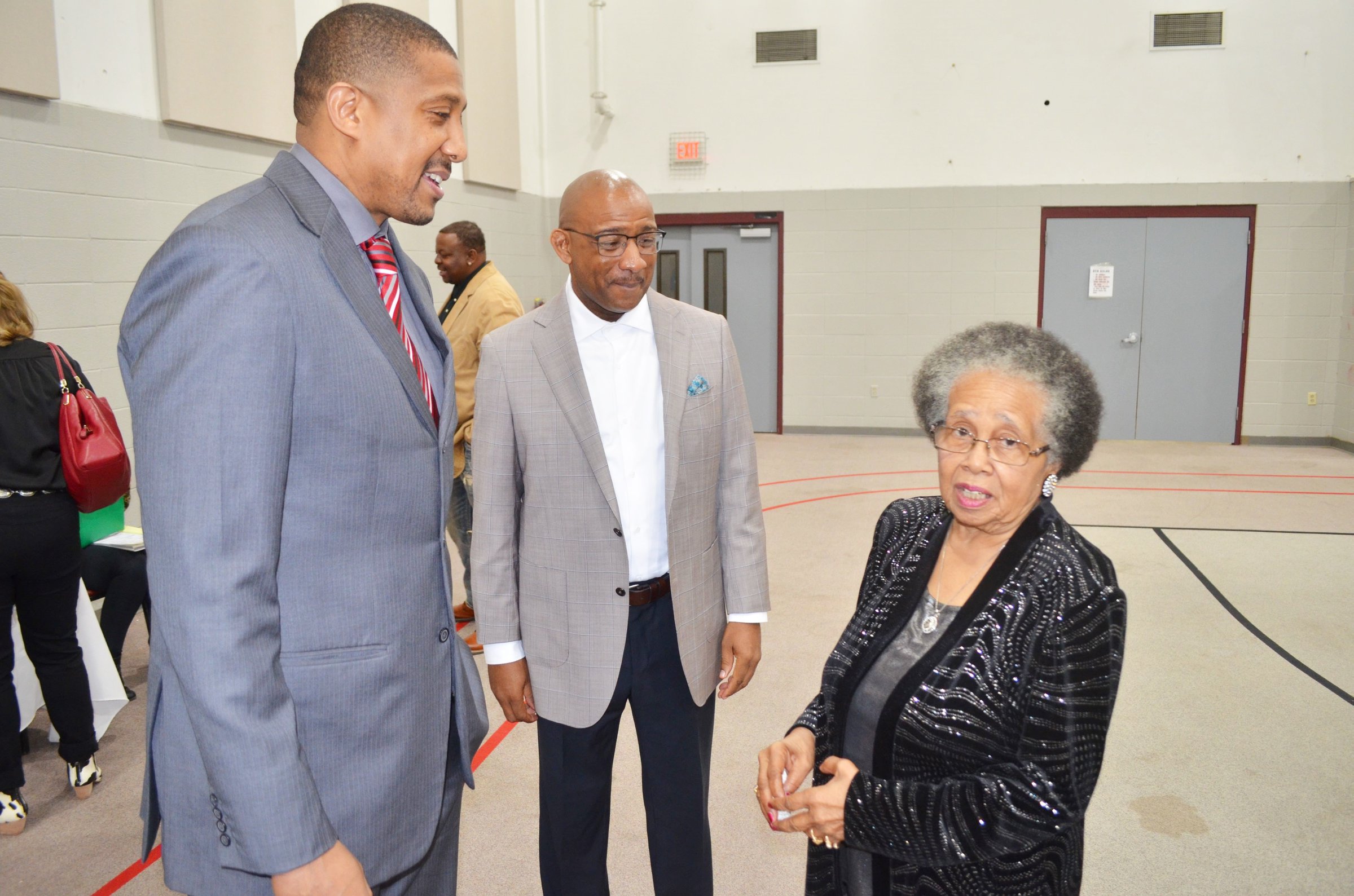 Gala draws crowd to Fordyce
