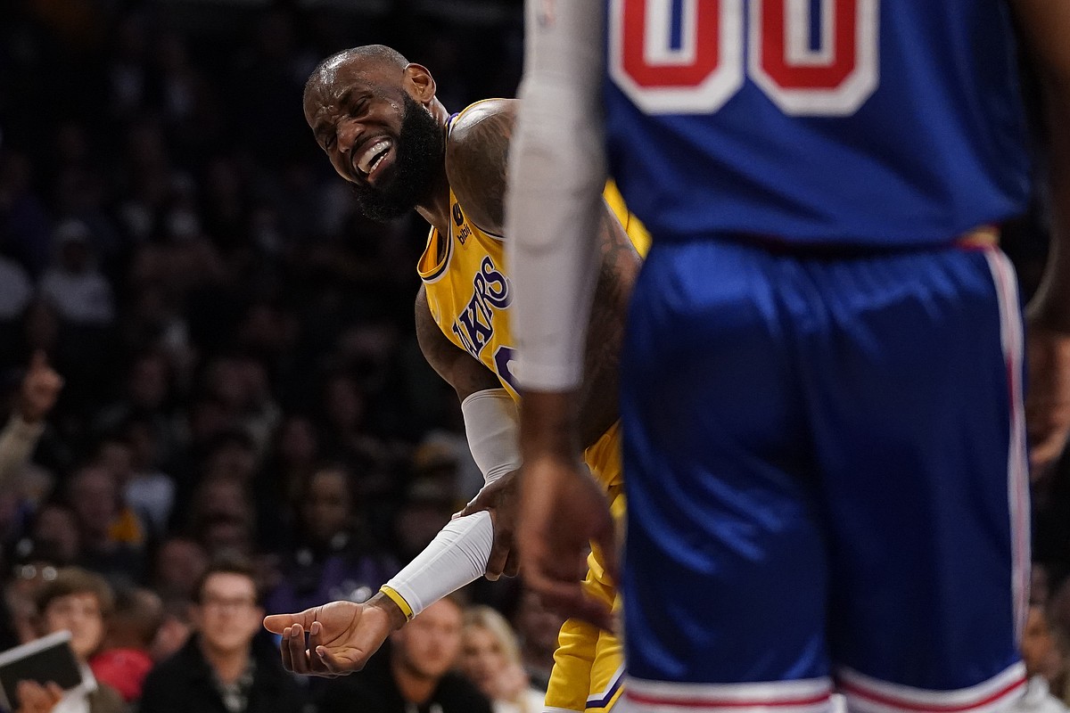LeBron James scores 56 points to help Lakers beat Warriors | Hot ...