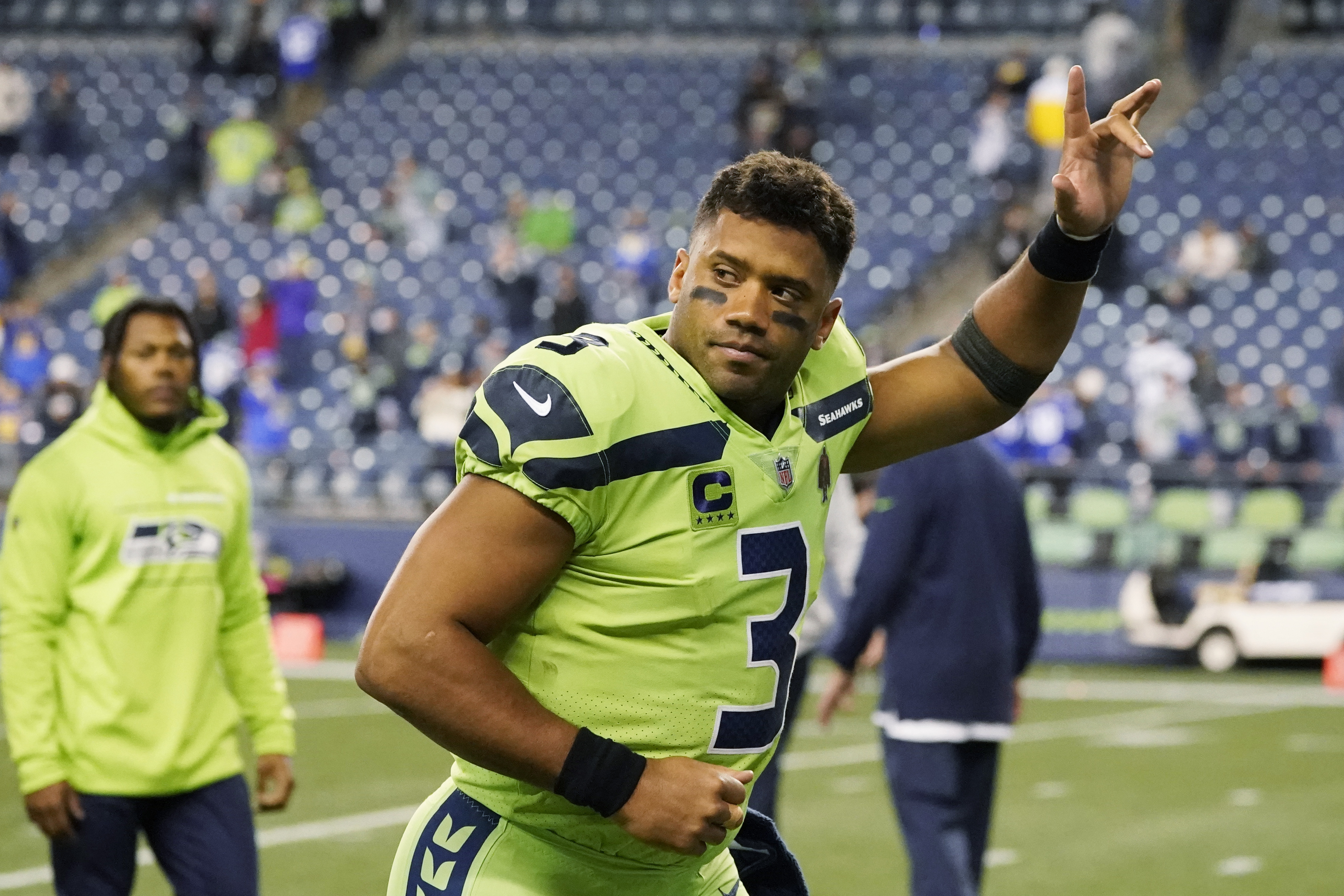 Blockbuster move sends Seattle's Wilson to Denver