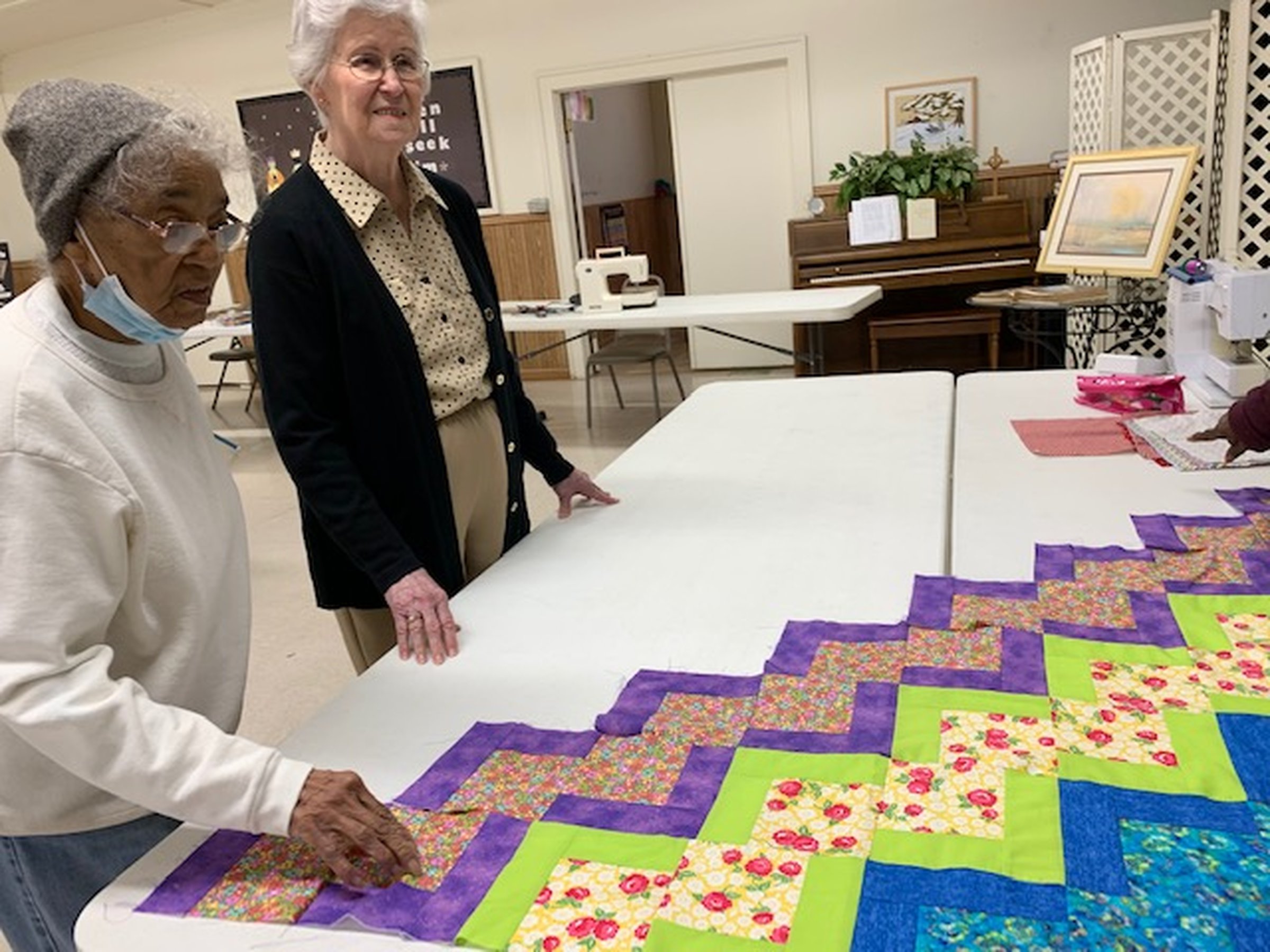 Club News: Quilt Society members show projects, discuss plans