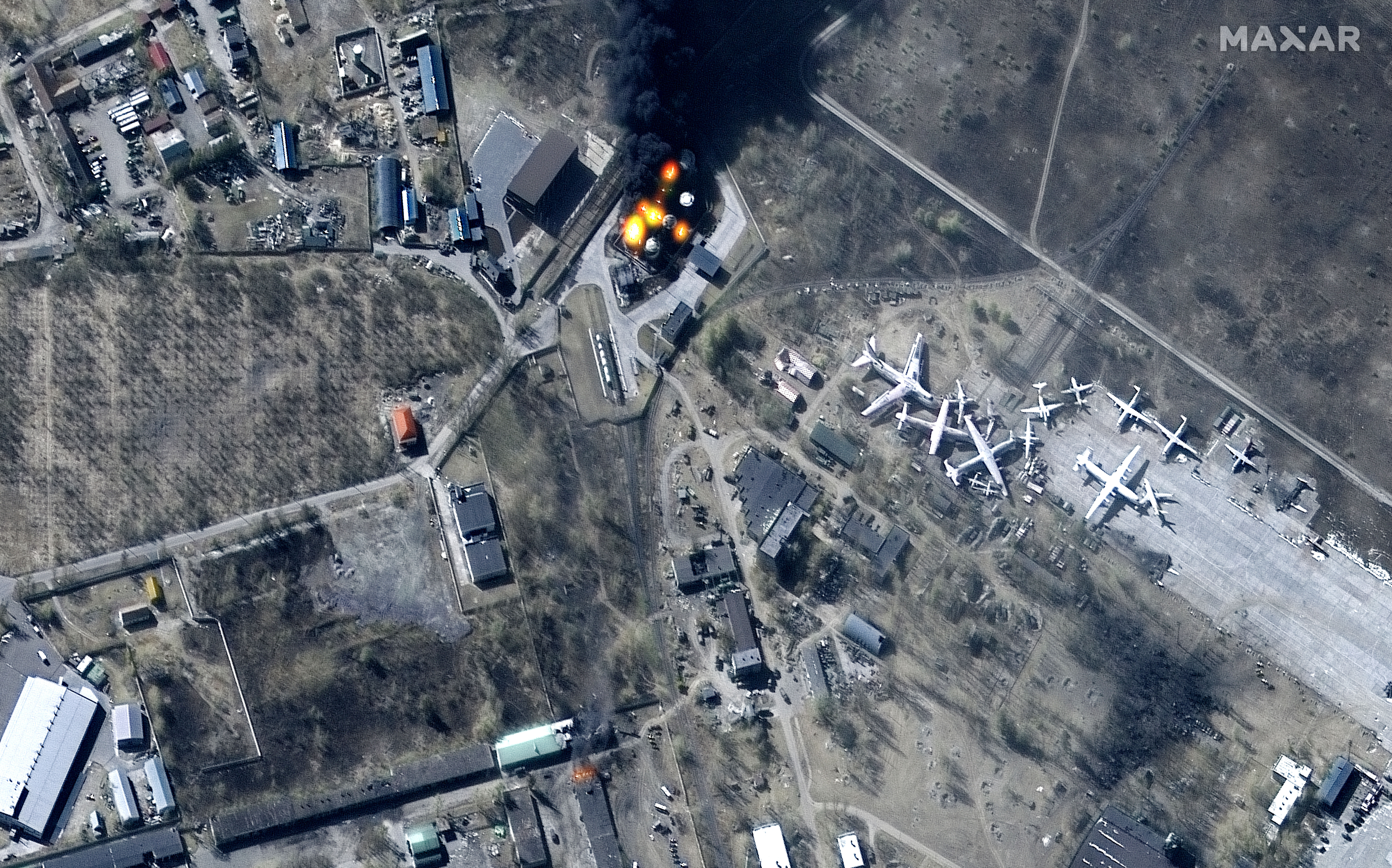 Russian warplanes, artillery widen attack, hit industry hub - Vimarsana News