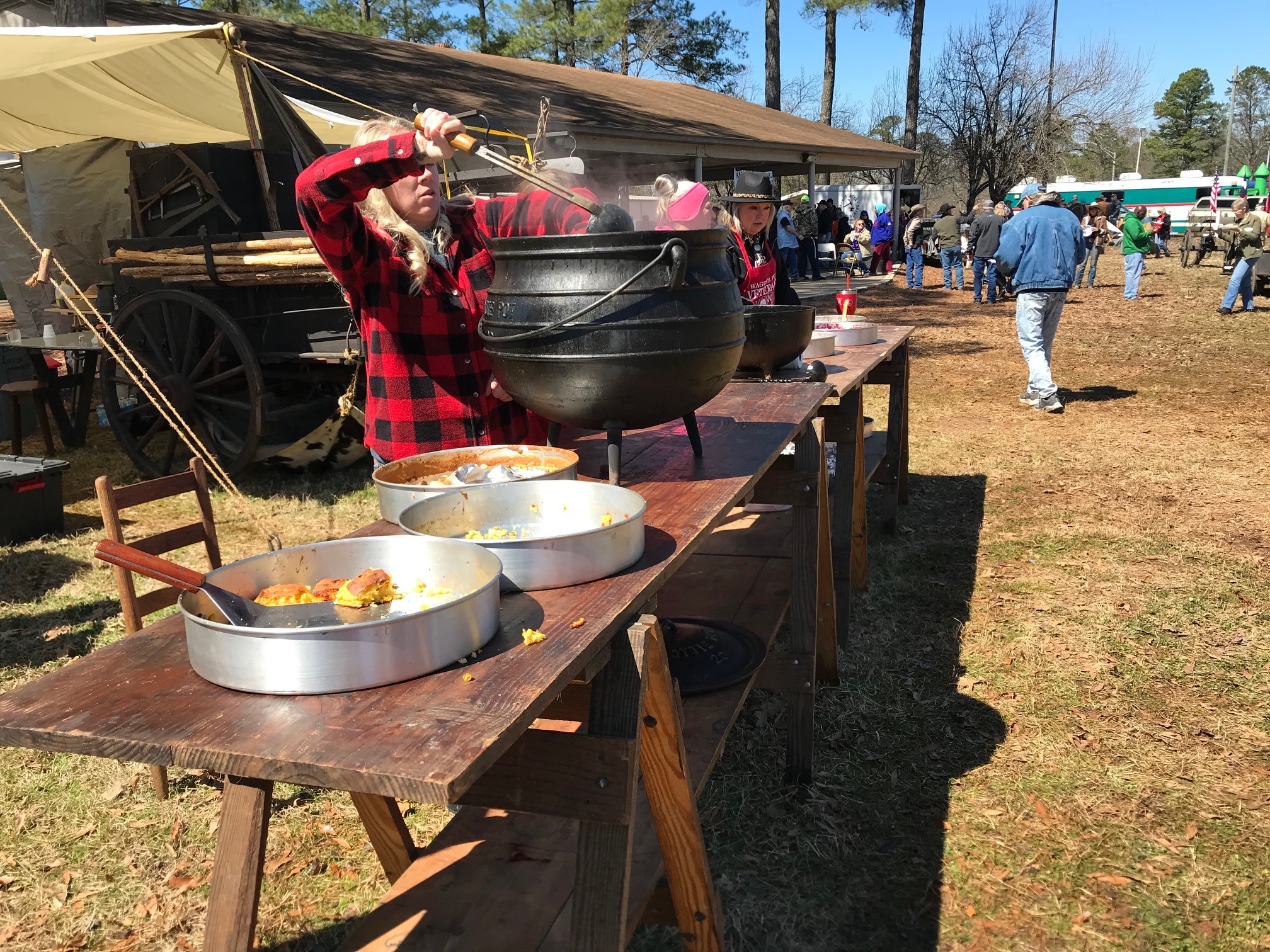 Chuck wagon fundraiser hits the trails for vets - Vimarsana News