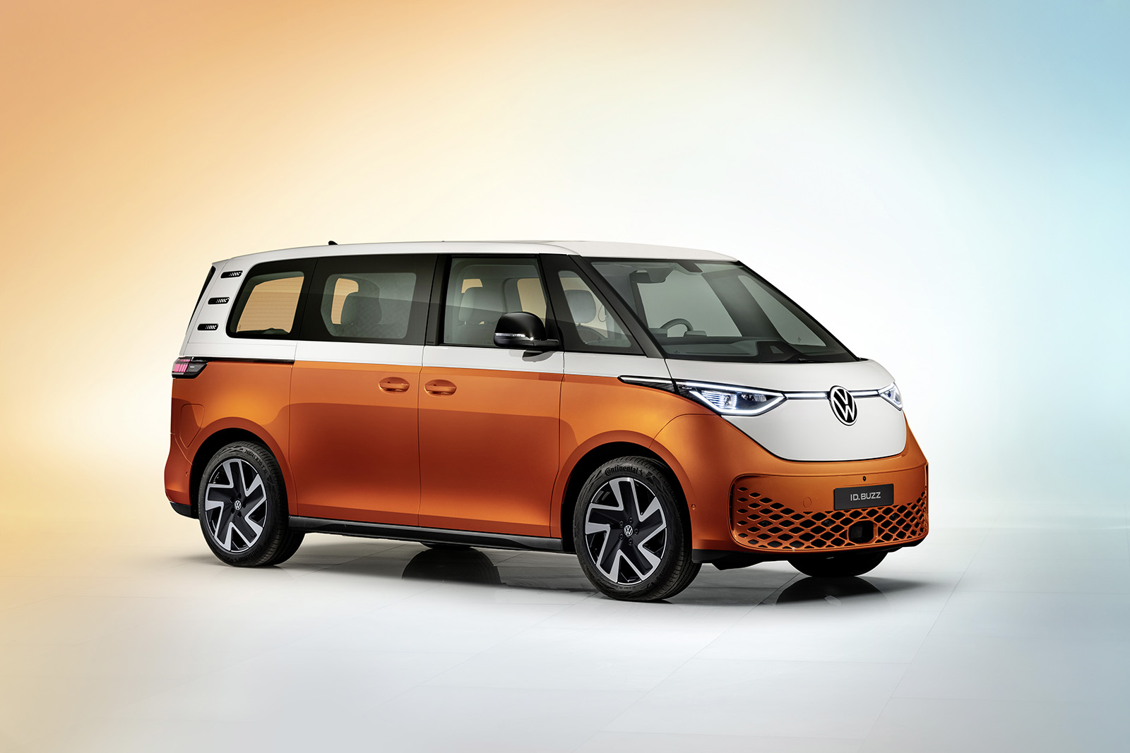 VW's Microbus is reborn as the groovy, electric ID.Buzz. Here's what it looks like - Vimarsana News