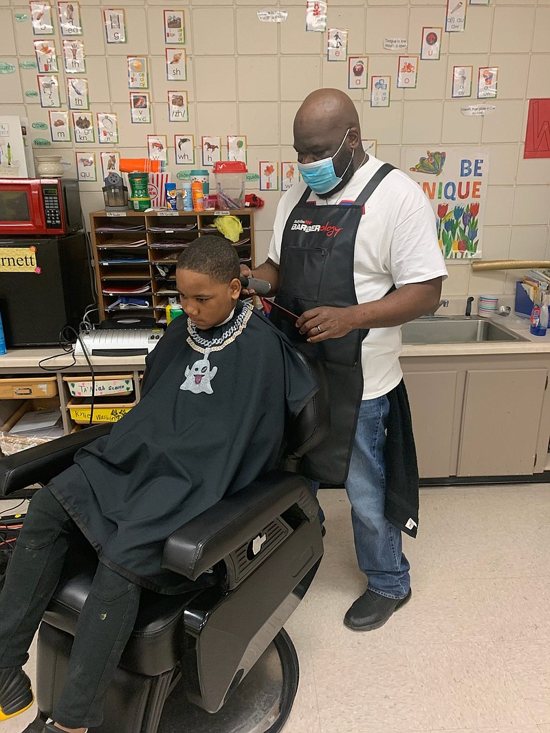 Barber Shop - Focus on African American Artists