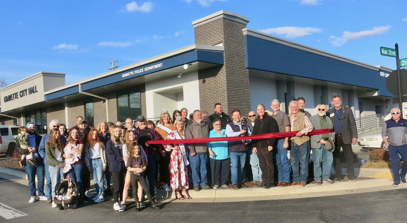 Gravette shows off new city hall, ambulance The Arkansas Democrat