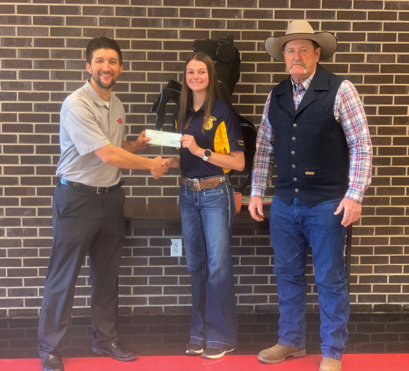 Donation helps students in need in McDonald County - Vimarsana News