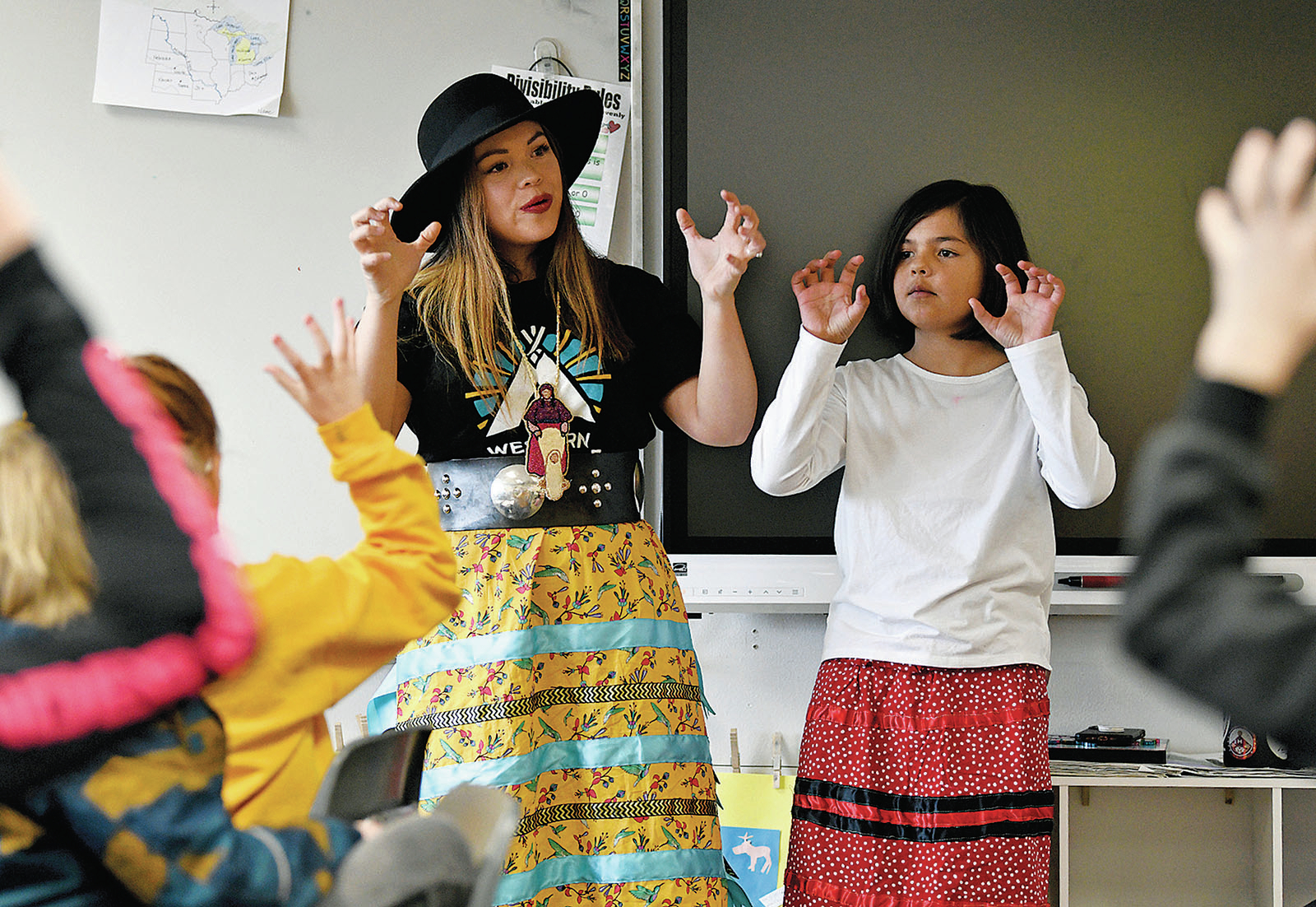 Montana students learn Plains Indian Sign Language - Vimarsana News