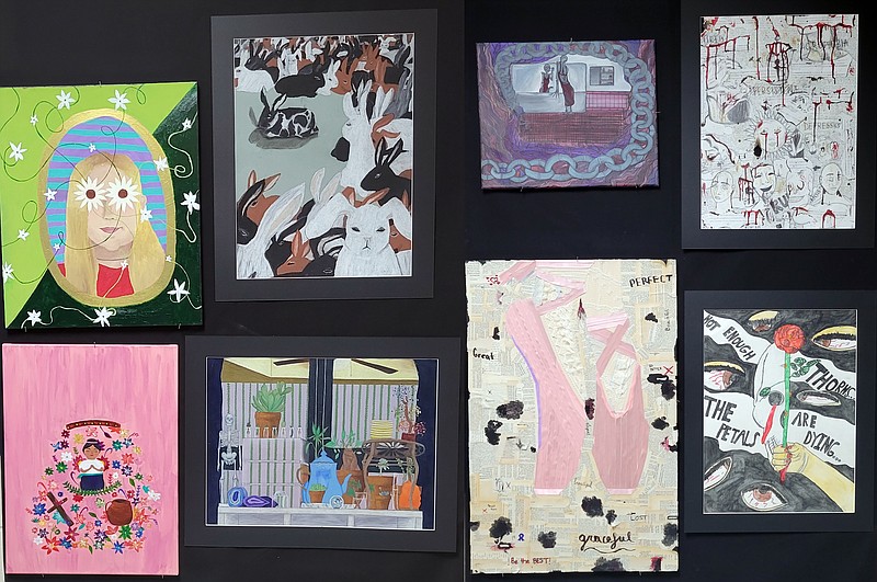 Redwater art students win 25 medals in regional contest