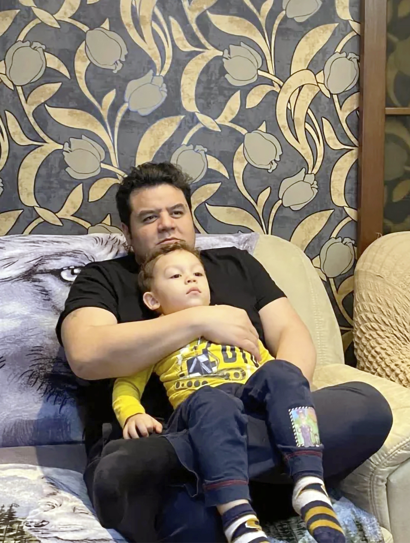 U.S. father desperate to get 2-year-old son home from Ukraine - Vimarsana News