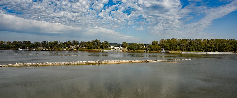 Julie Smith/News Tribune
The Missouri River, its bank and wing dykes are seen in this Oct. 2021 photograph. The Corps of Engineers gave an update about Missouri River Projects.