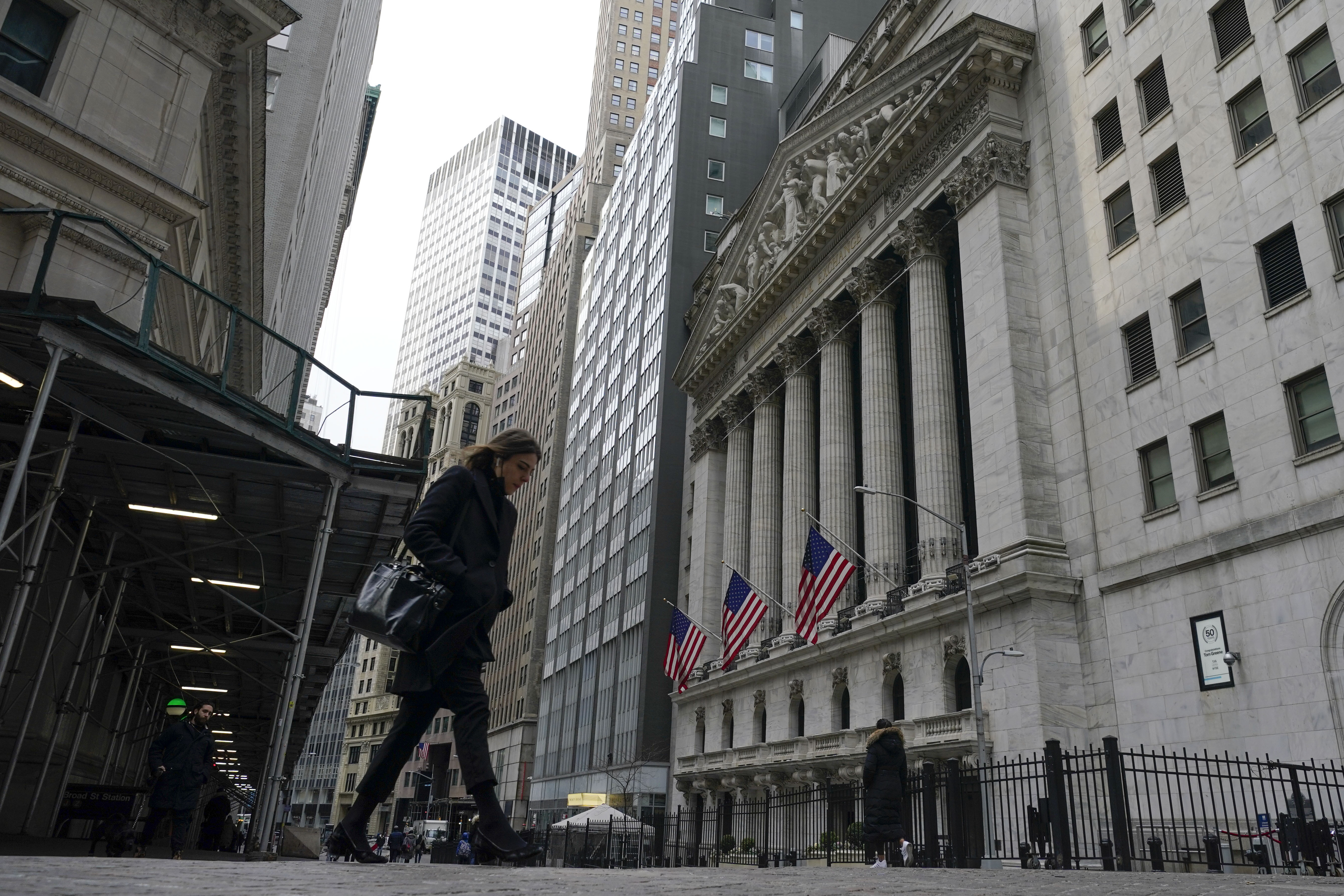 Stocks waver, then give up some of last week's gains - Vimarsana News