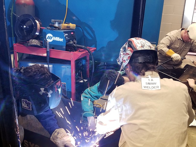 CTE students at UAHT take home welding award Texarkana Gazette