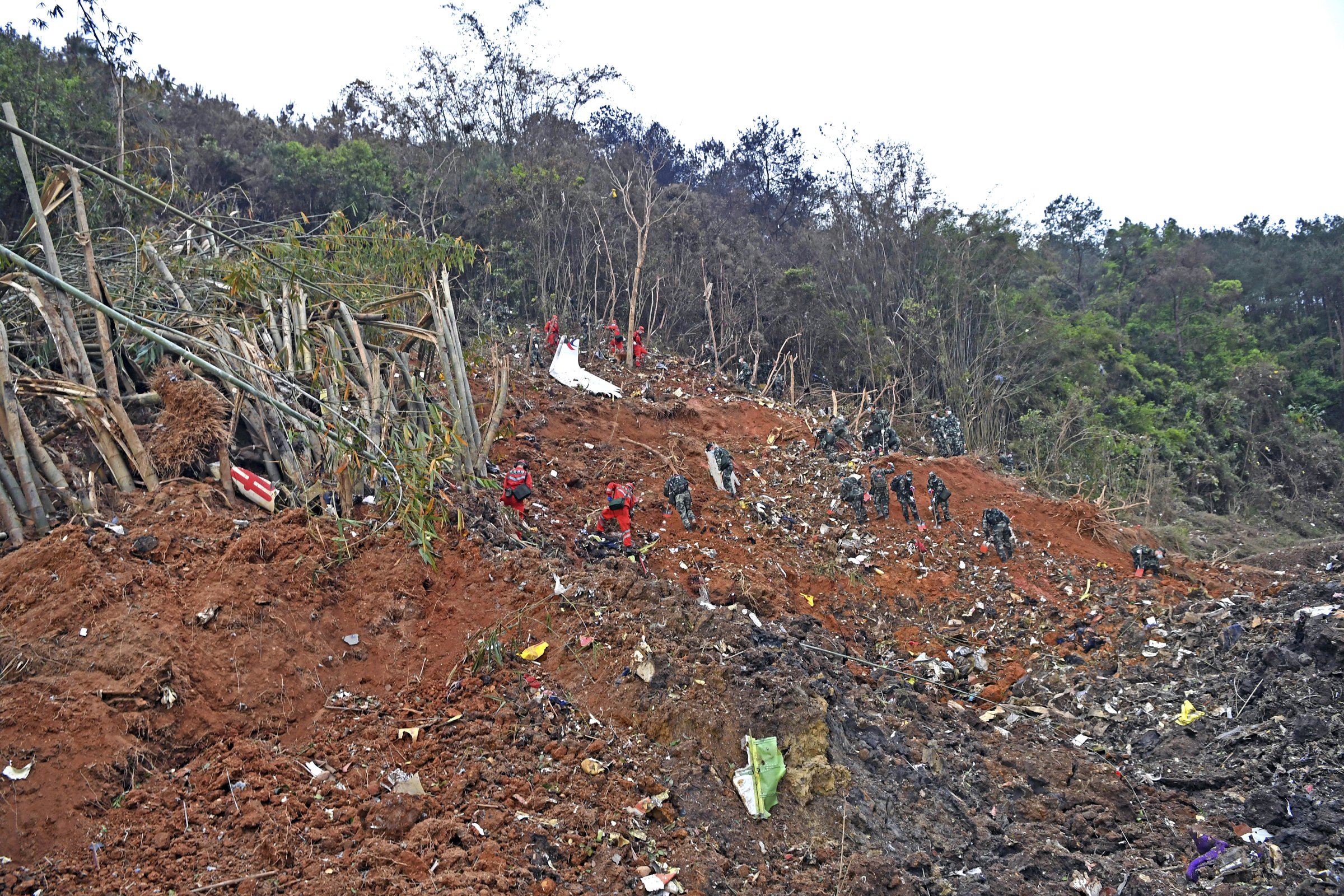 Crash site searched in China - Vimarsana News