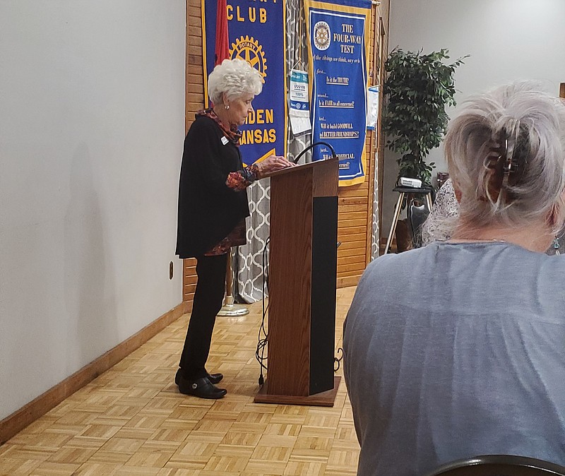 Photo by Bradly Gill
Annie Mae Stafford, Regent of the Tate's Bluff Chapter of the Daughters of the American Revolution, speaks to the Camden Lions Club about the Wreaths Across America Project.